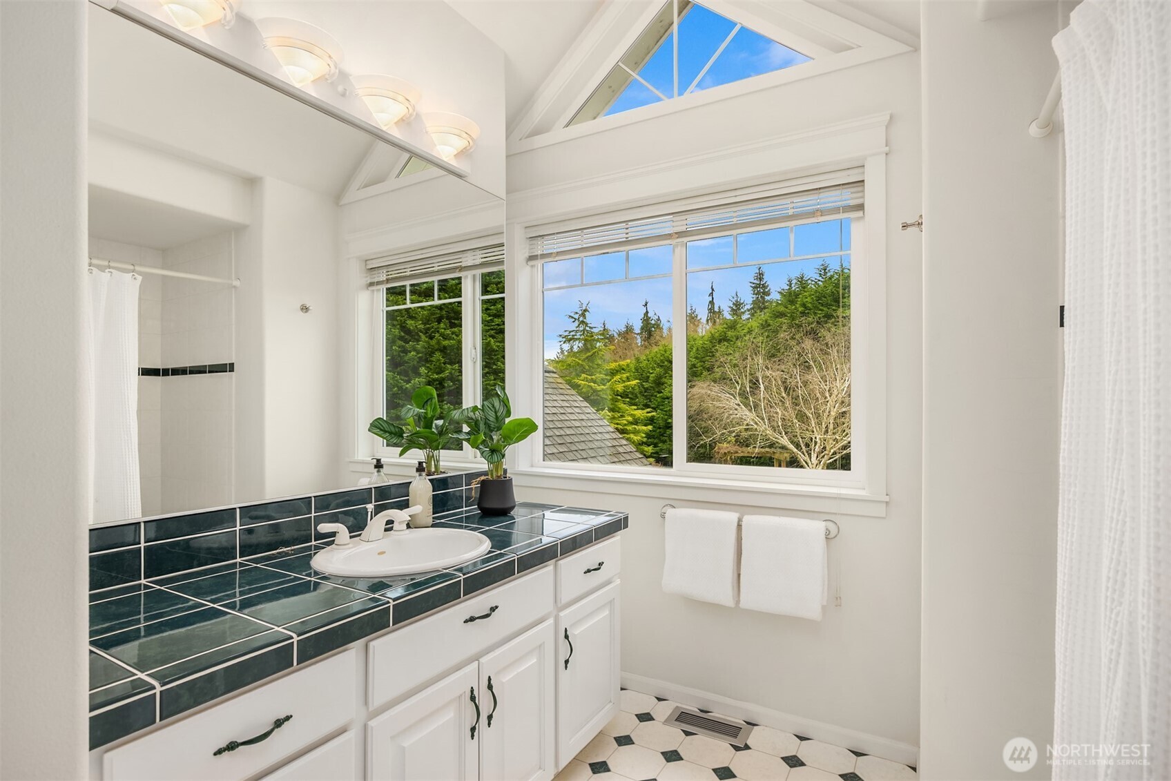 877 Bywater Way , Port Ludlow, WA 98365