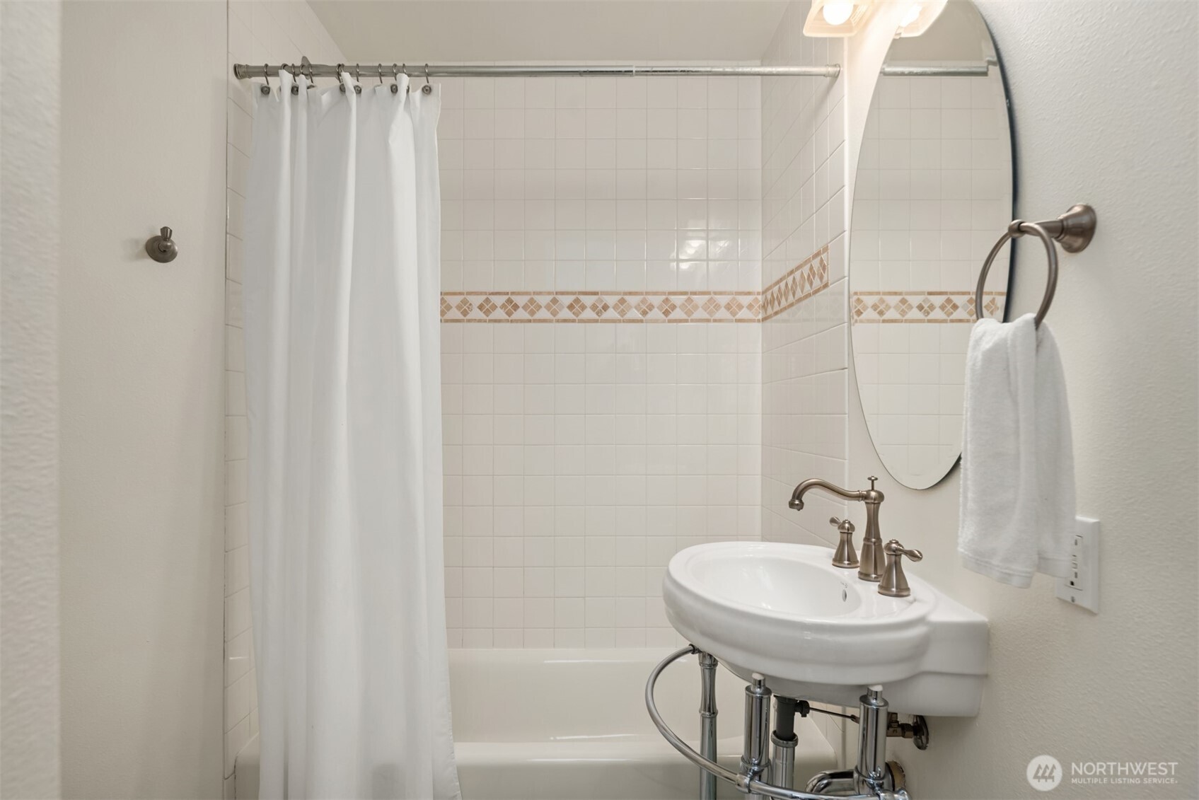 1406 N 38th Street , Seattle, WA 98103