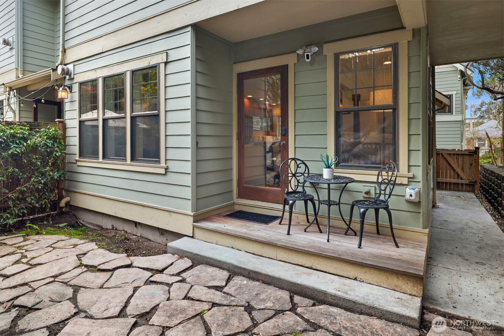 1406 N 38th Street , Seattle, WA 98103