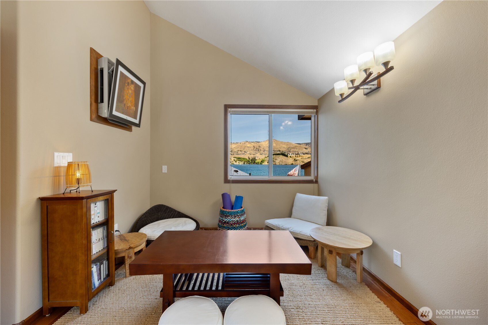 2031 W Terrace Avenue , Chelan, WA 98816