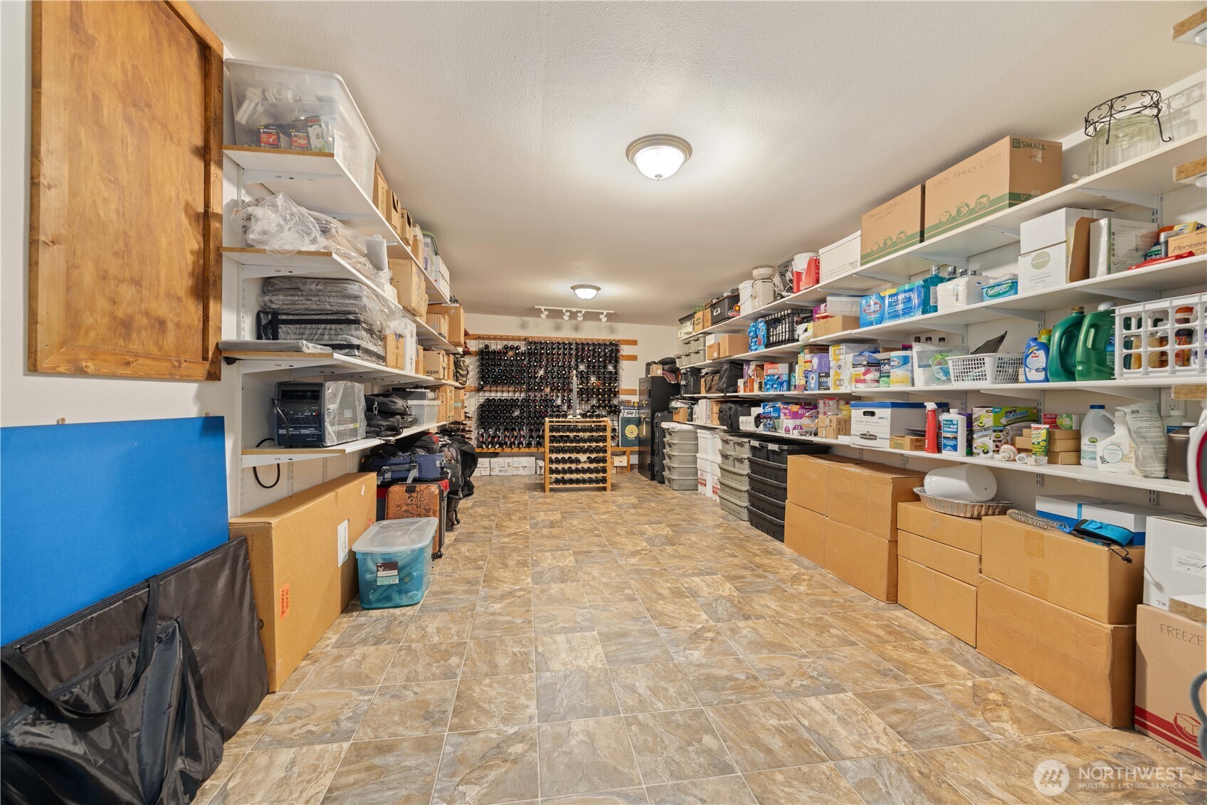 2031 W Terrace Avenue , Chelan, WA 98816