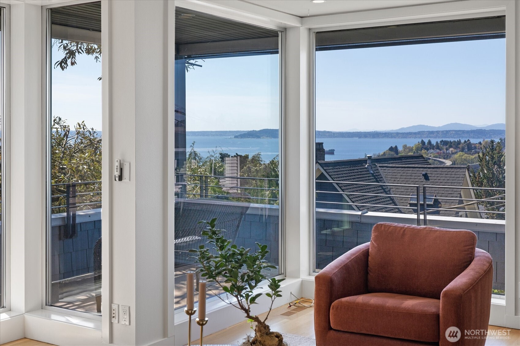 1953 9th Avenue W, Seattle, WA 98119