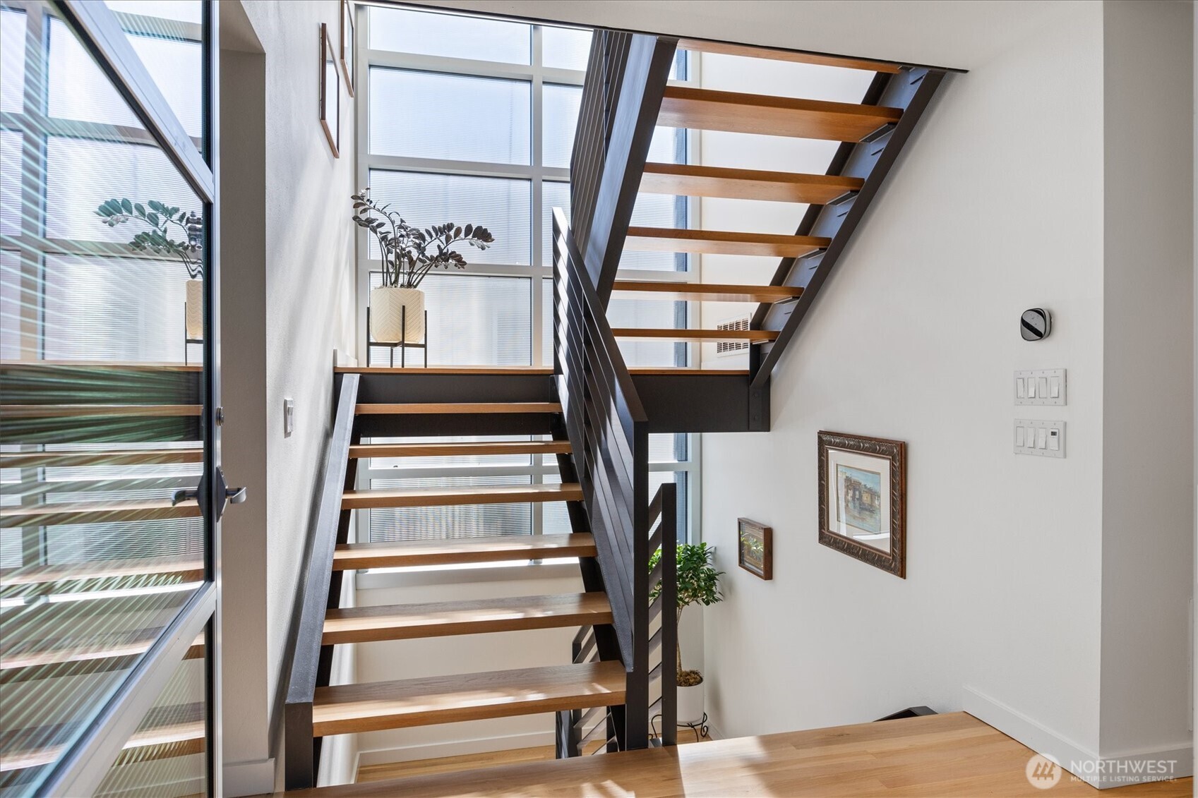 1953 9th Avenue W, Seattle, WA 98119