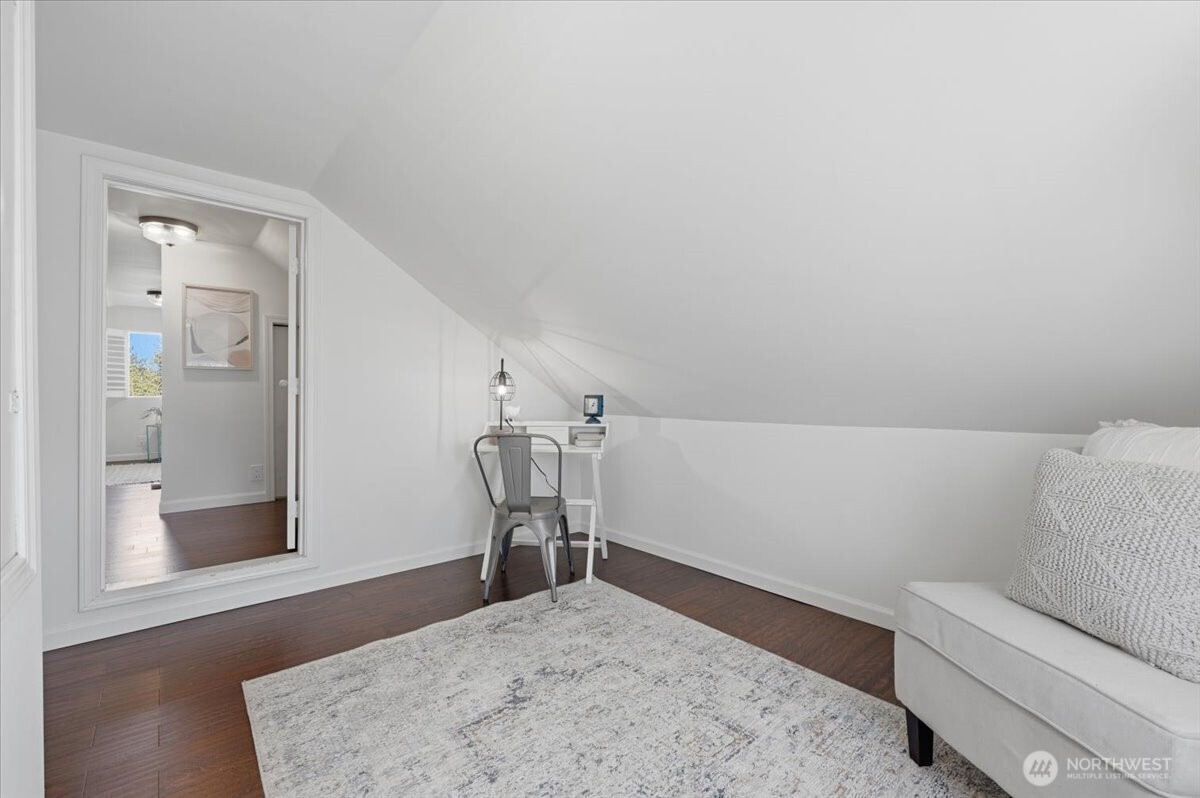 1715 SW Trenton Street , Seattle, WA 98106