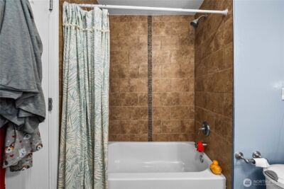 810 98th Street S, Tacoma, WA 98501 - Photo 17