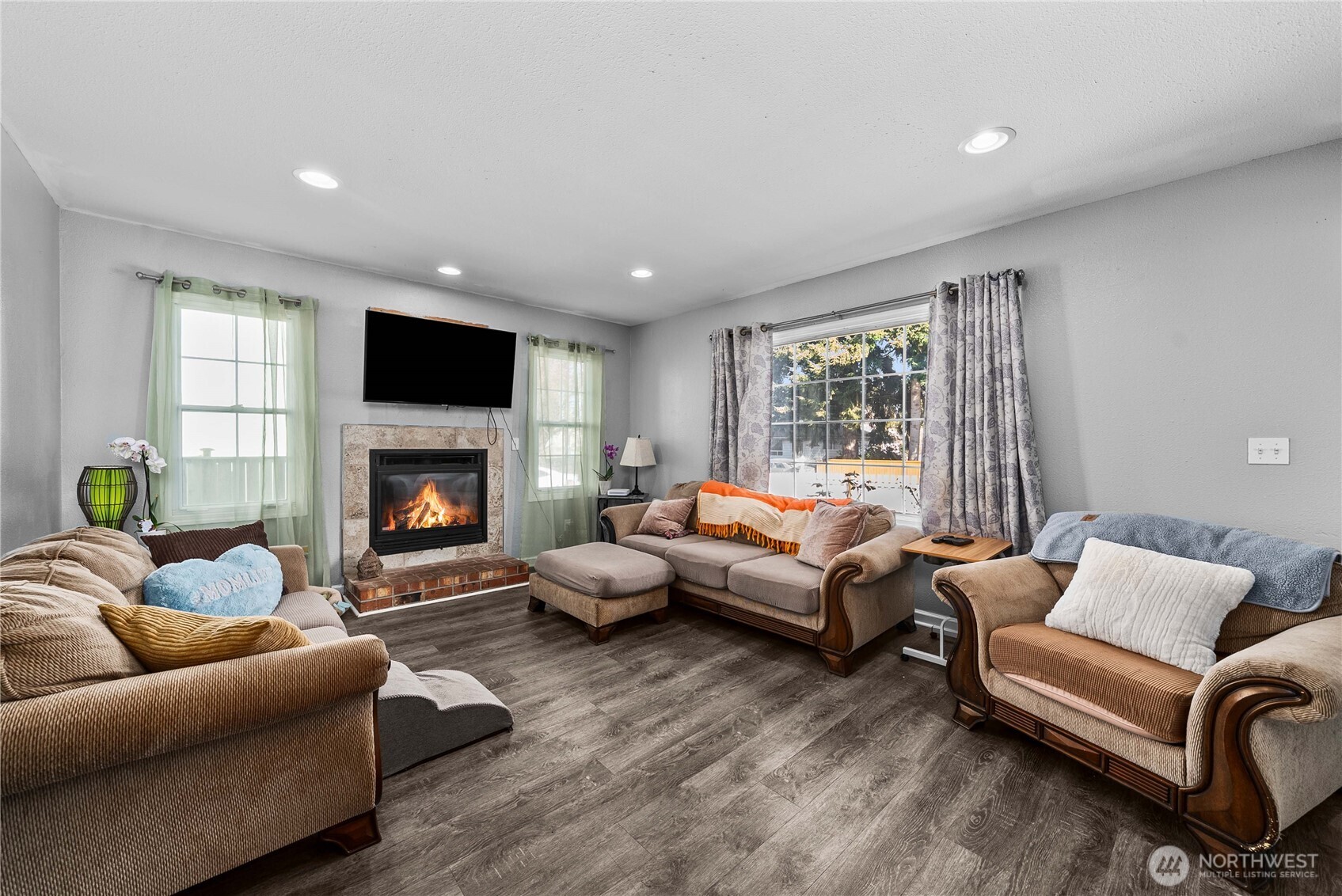 810 98th Street S, Tacoma, WA 98501