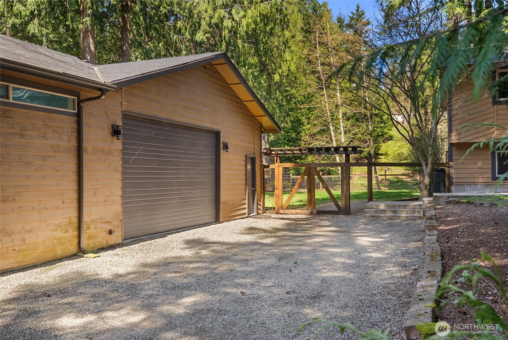 27422 SE 236th Street , Maple Valley, WA 98038