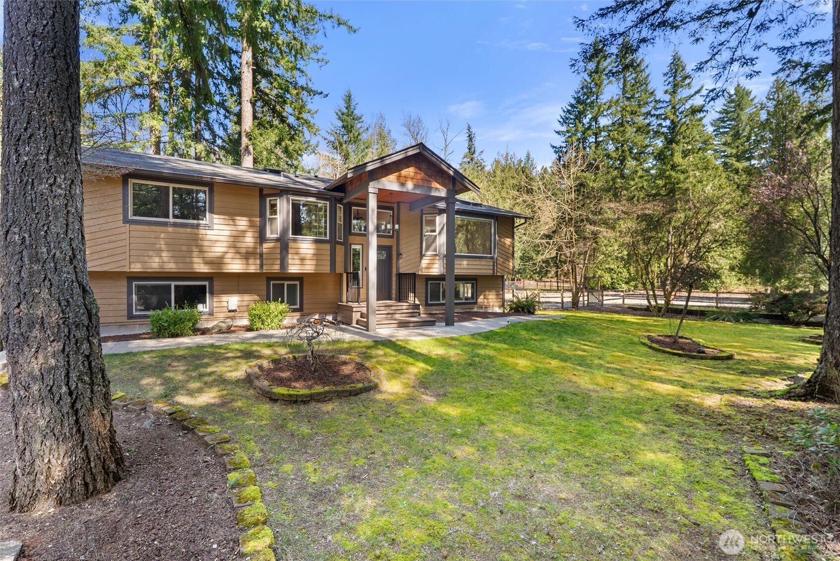 27422 SE 236th Street , Maple Valley, WA 98038