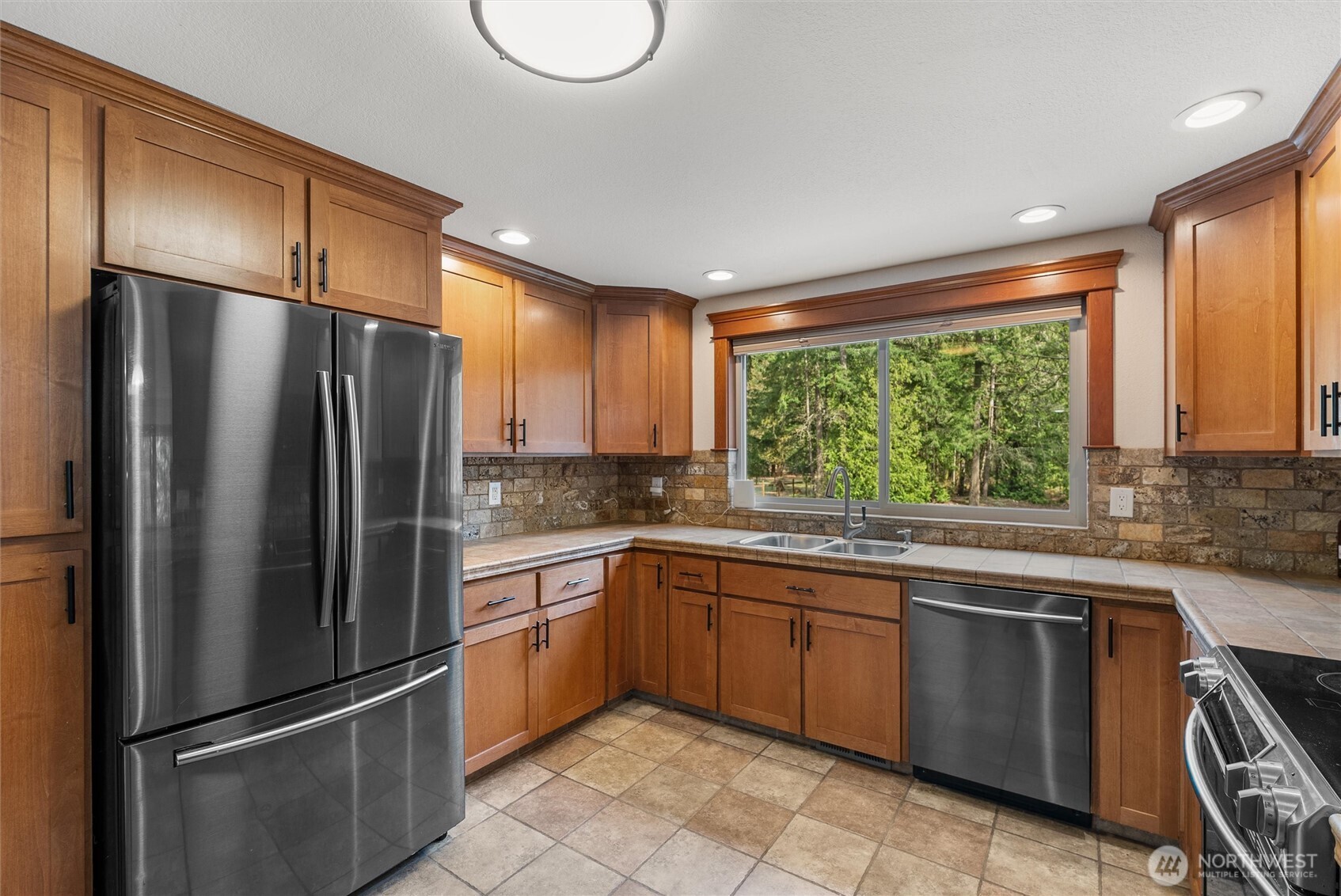 27422 SE 236th Street , Maple Valley, WA 98038