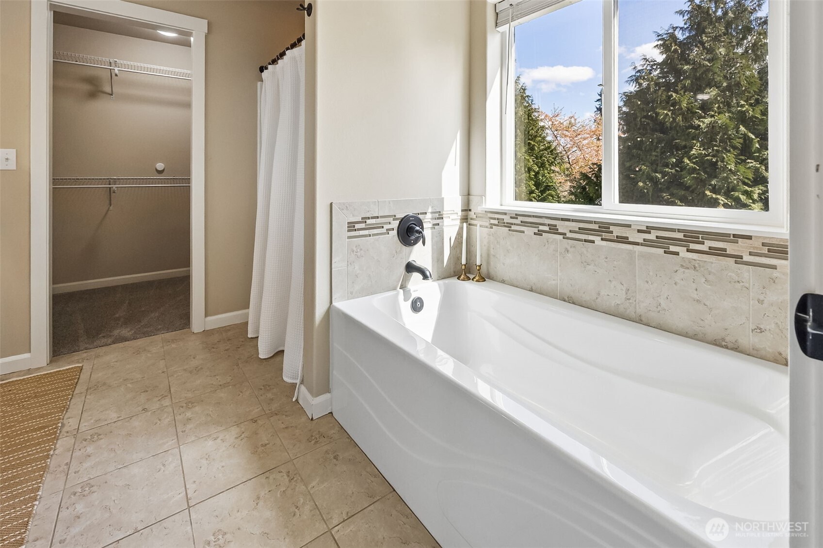 4703 Prestwick Lane SE, Lacey, WA 98513