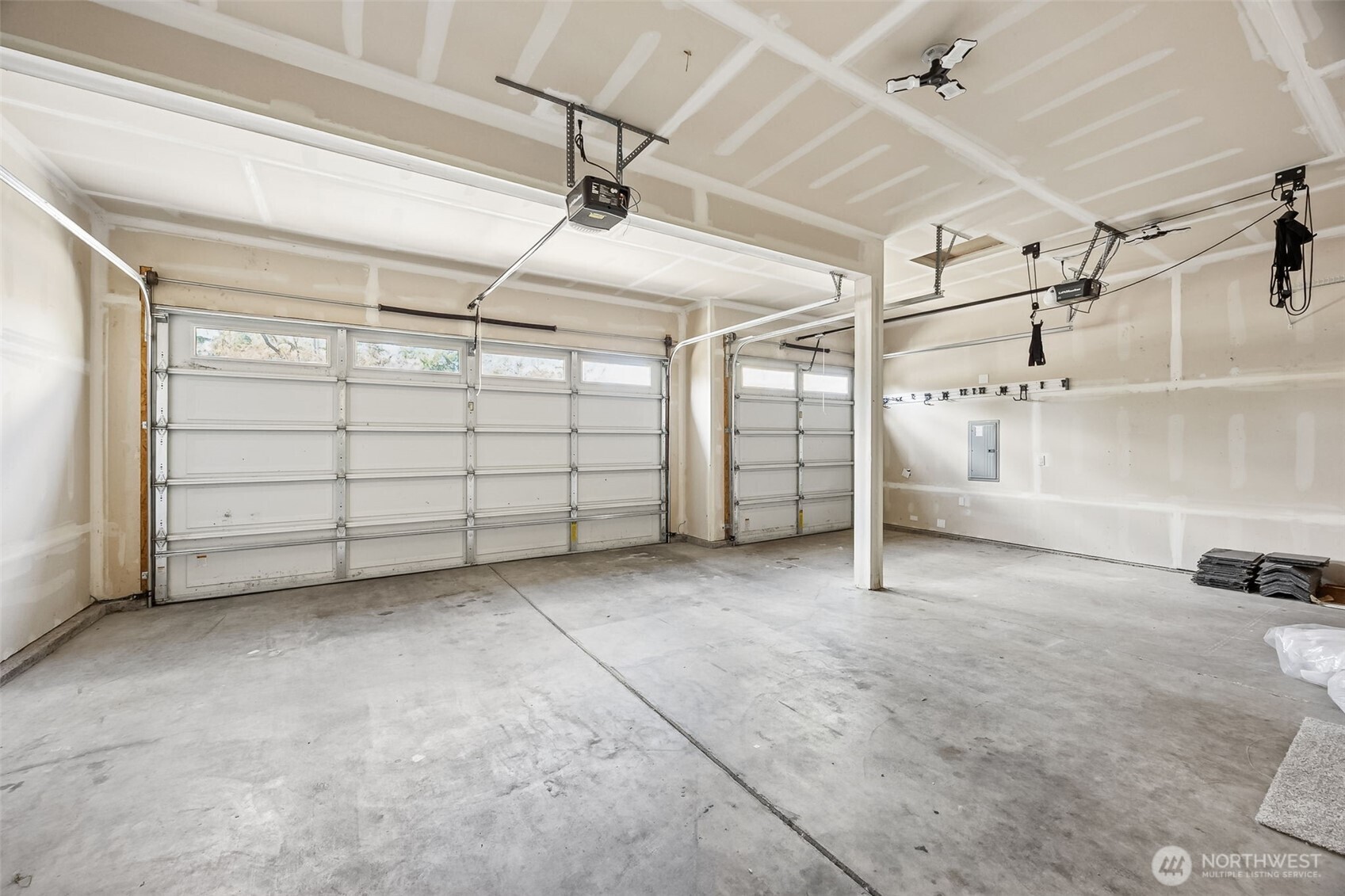 4703 Prestwick Lane SE, Lacey, WA 98513