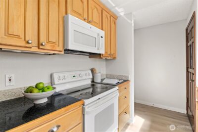 1230 101st Place NE #1230, Bellevue, WA 98004 - Photo 12