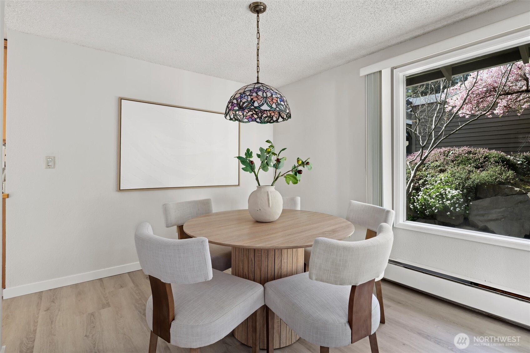 1230 101st Place NE #1230, Bellevue, WA 98004