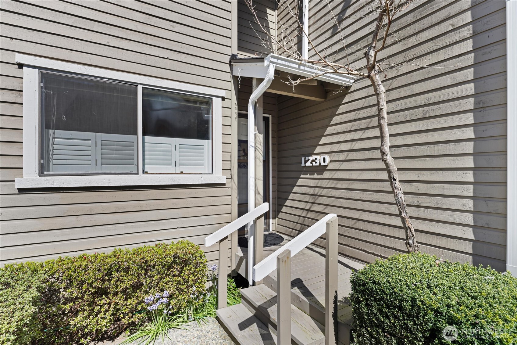 1230 101st Place NE #1230, Bellevue, WA 98004