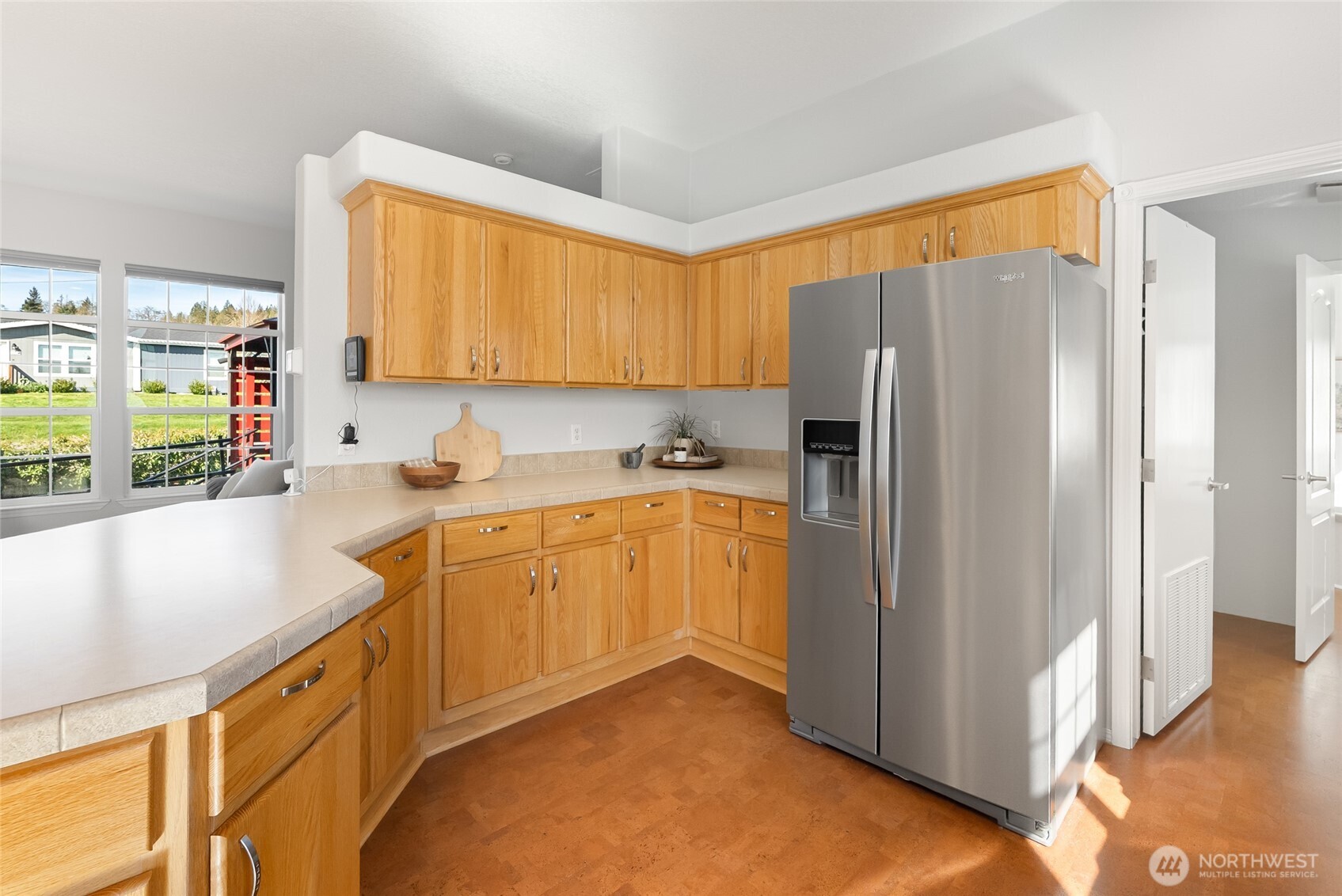 5511 Hillvue Road , Blaine, WA 98230-9532