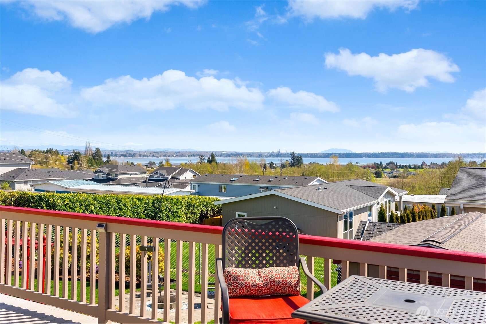 5511 Hillvue Road , Blaine, WA 98230-9532