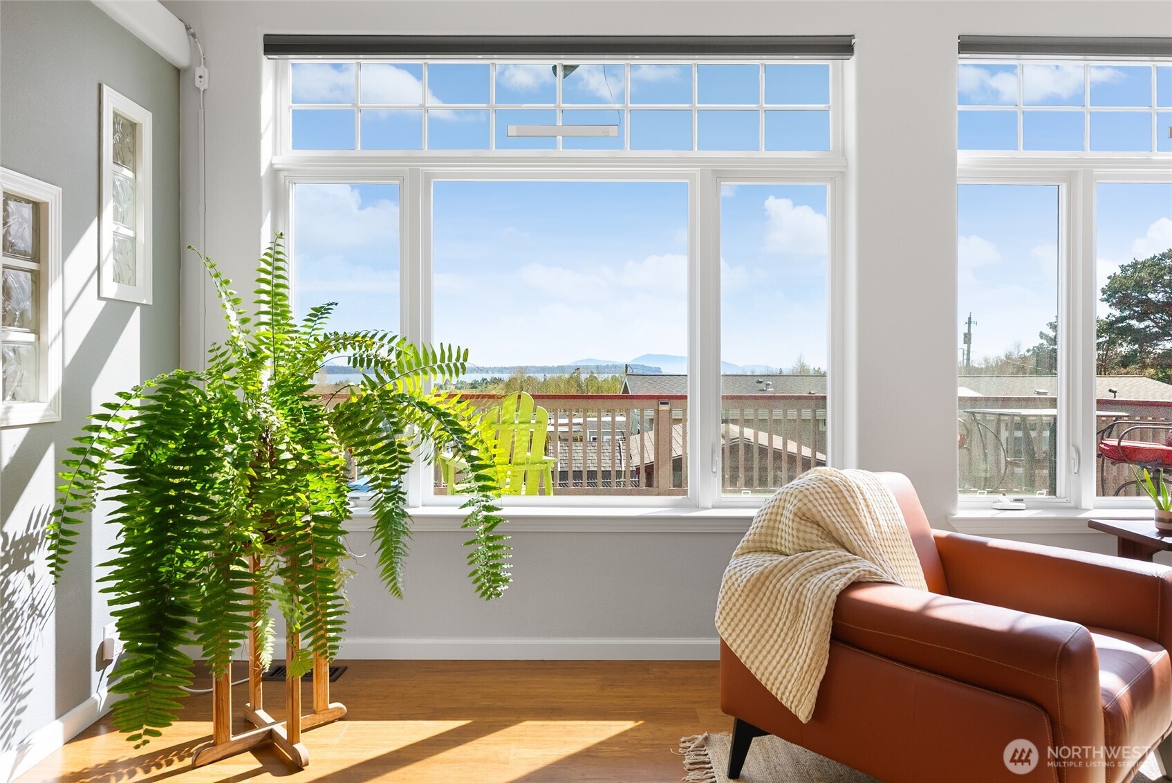 5511 Hillvue Road , Blaine, WA 98230-9532