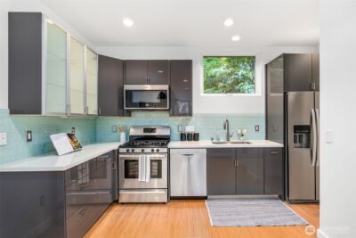 1211 S Grand Street , Seattle, WA 98144 - Photo 10