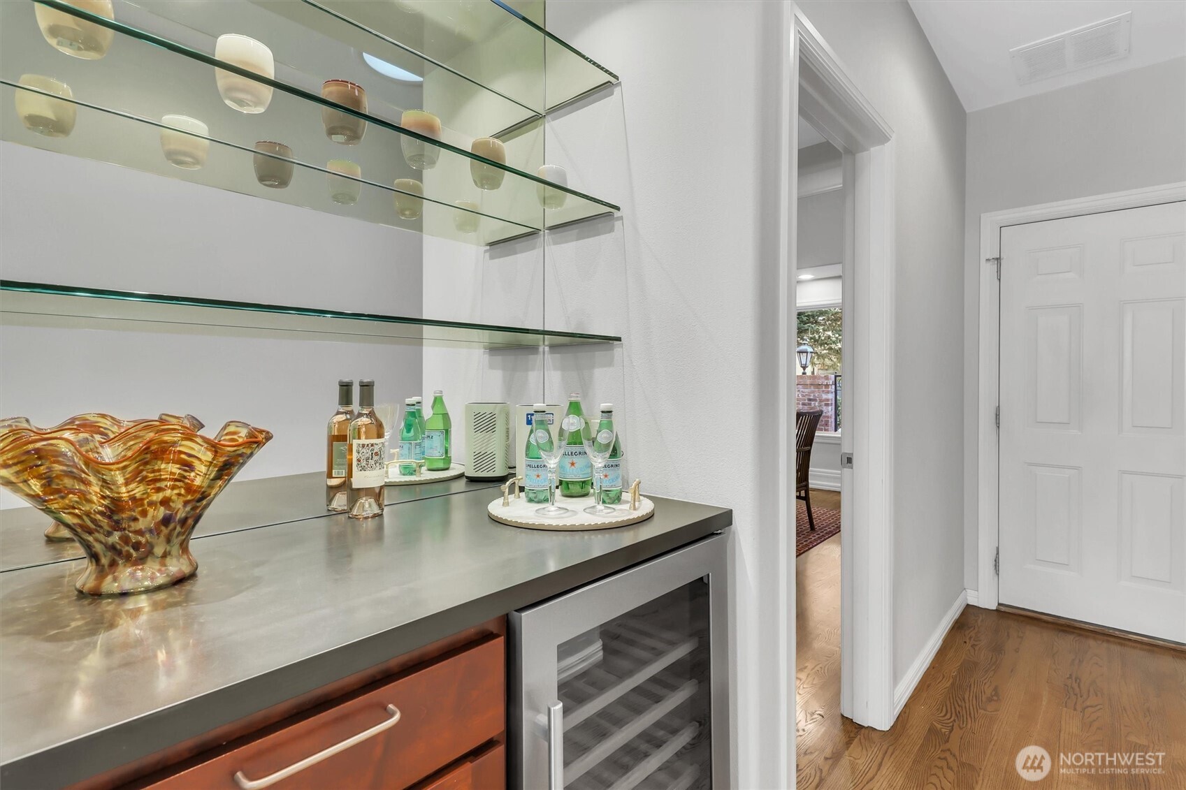 1434 108th Avenue NE, Bellevue, WA 98004