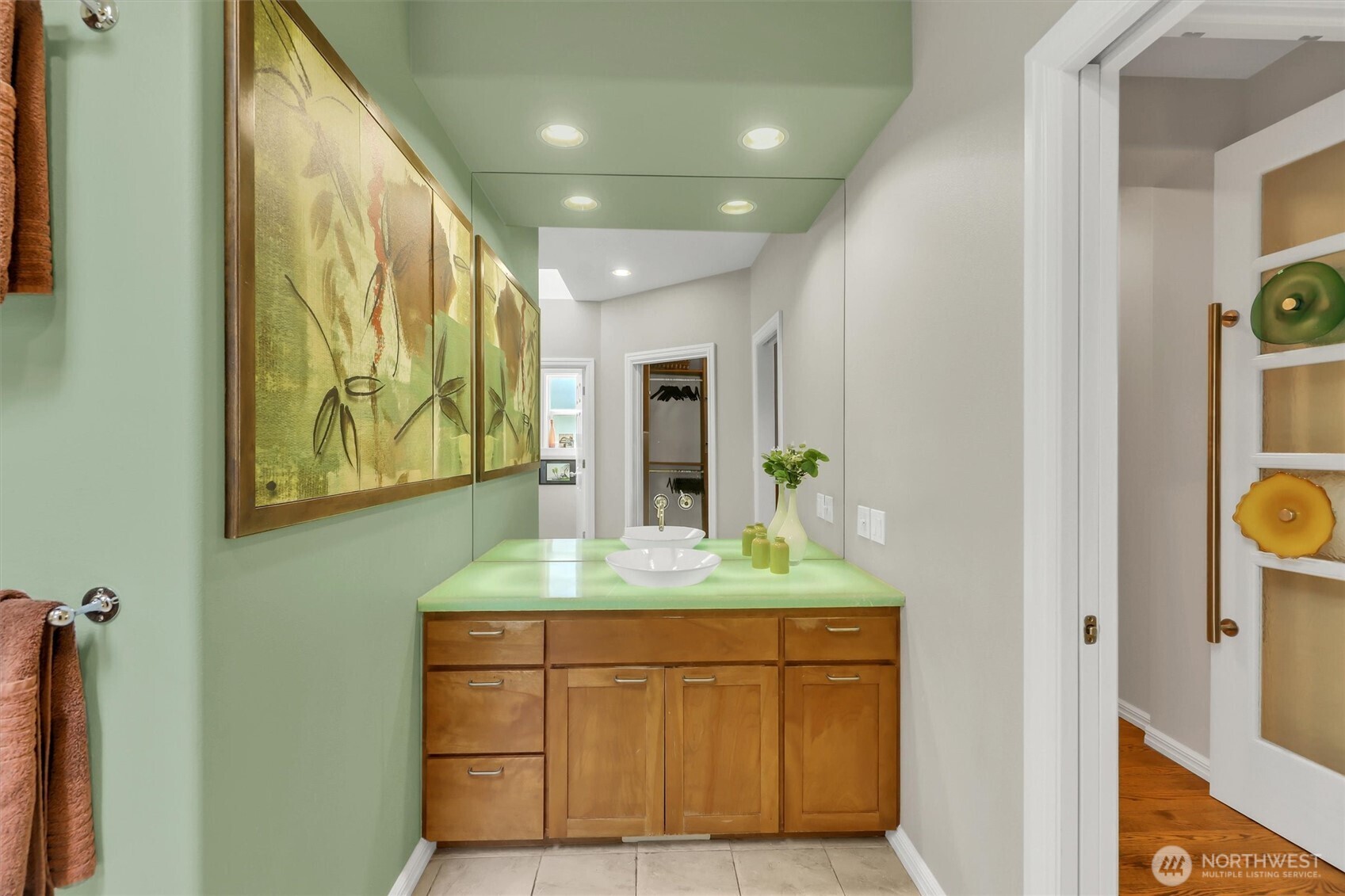 1434 108th Avenue NE, Bellevue, WA 98004
