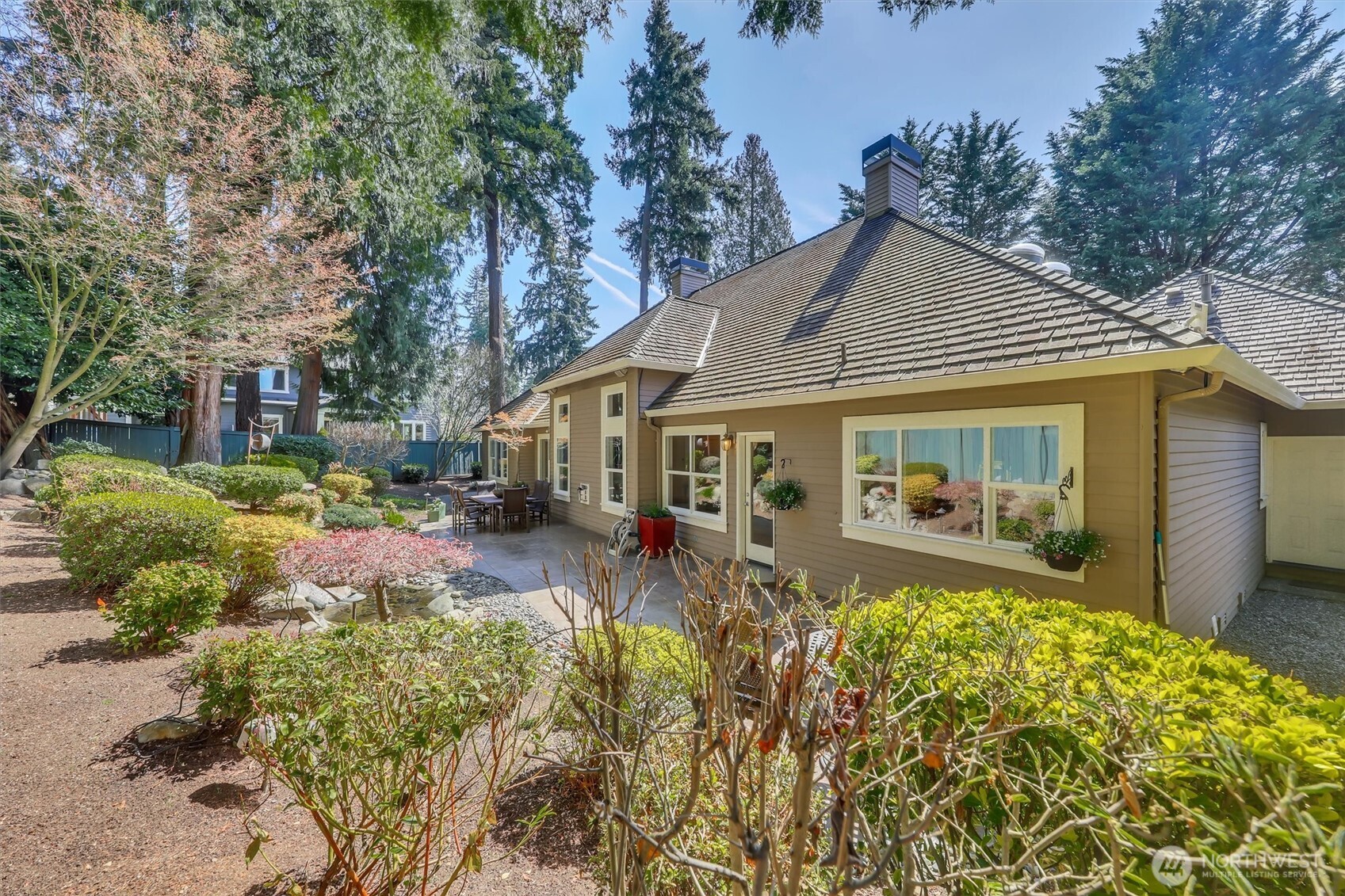 1434 108th Avenue NE, Bellevue, WA 98004