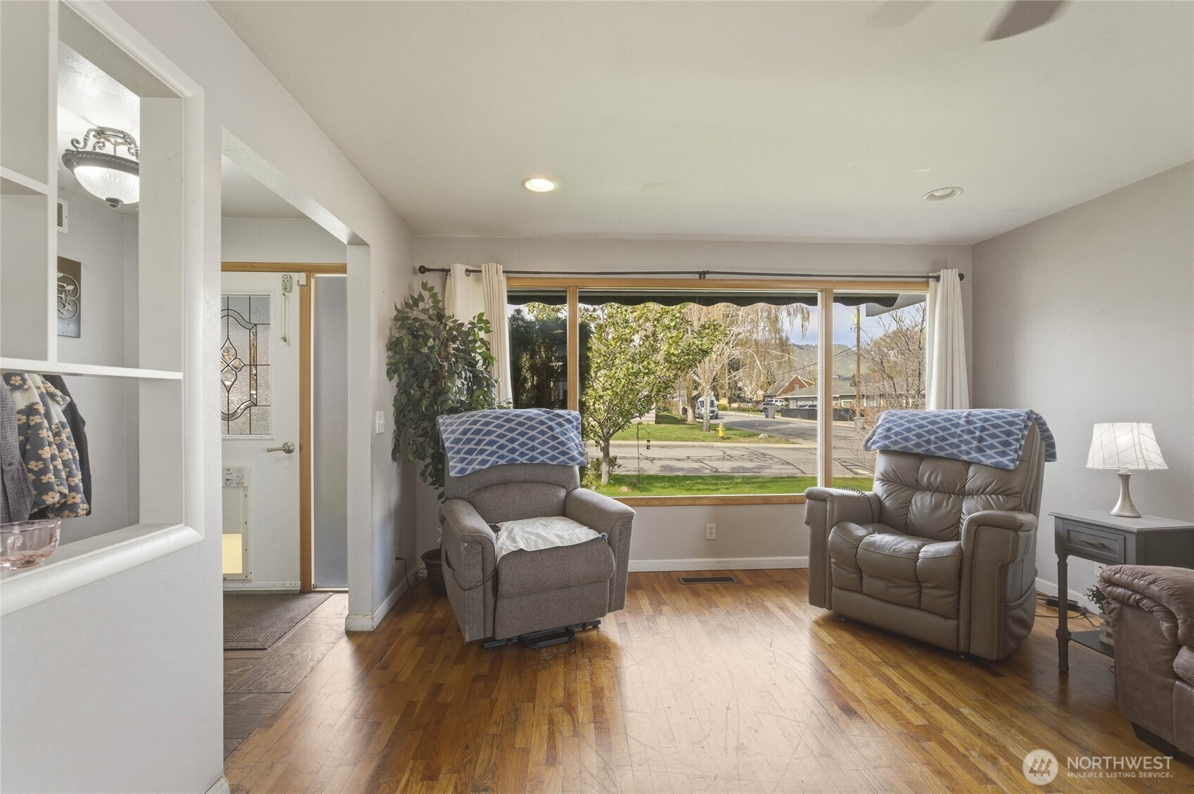 33 Furney Street , Wenatchee, WA 98801