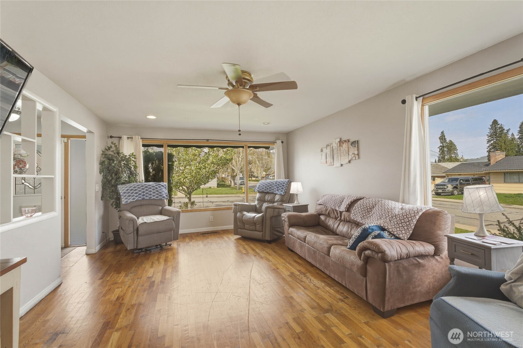33 Furney Street , Wenatchee, WA 98801
