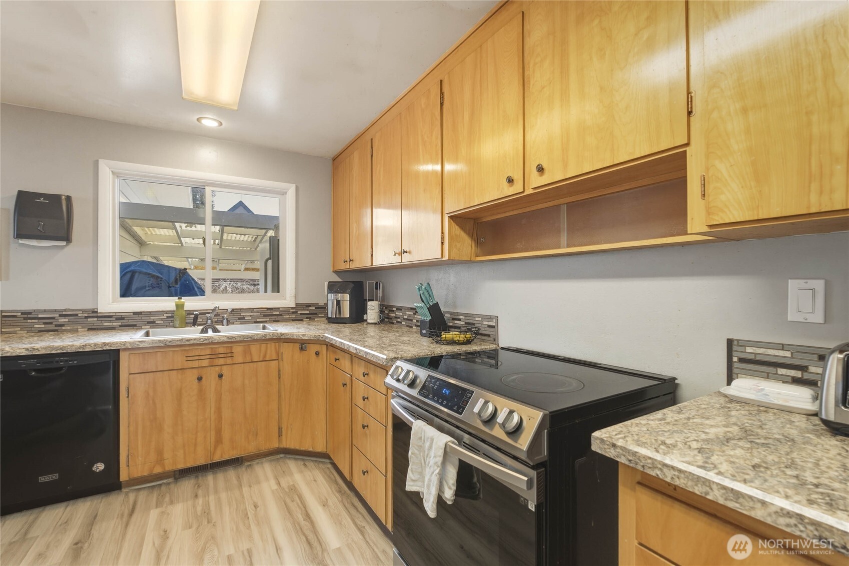33 Furney Street , Wenatchee, WA 98801
