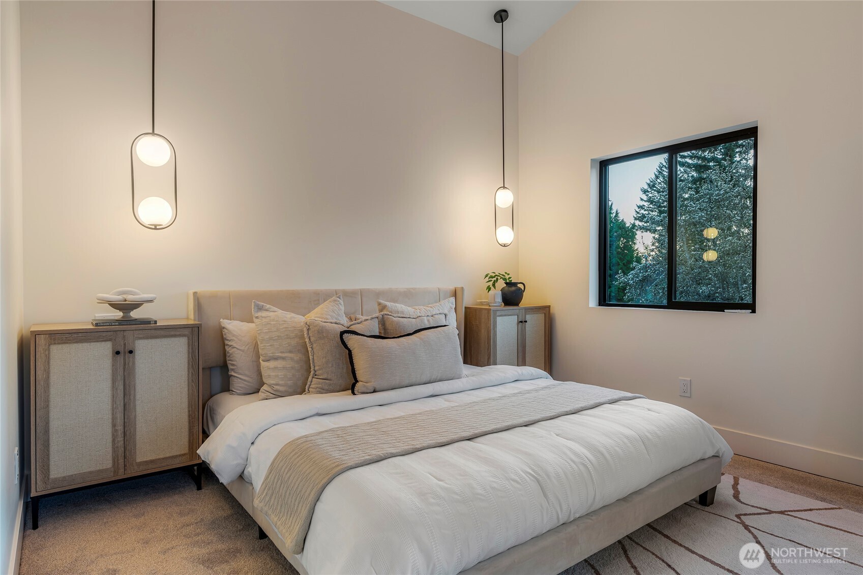 11279 59th Avenue S, Seattle, WA 98178