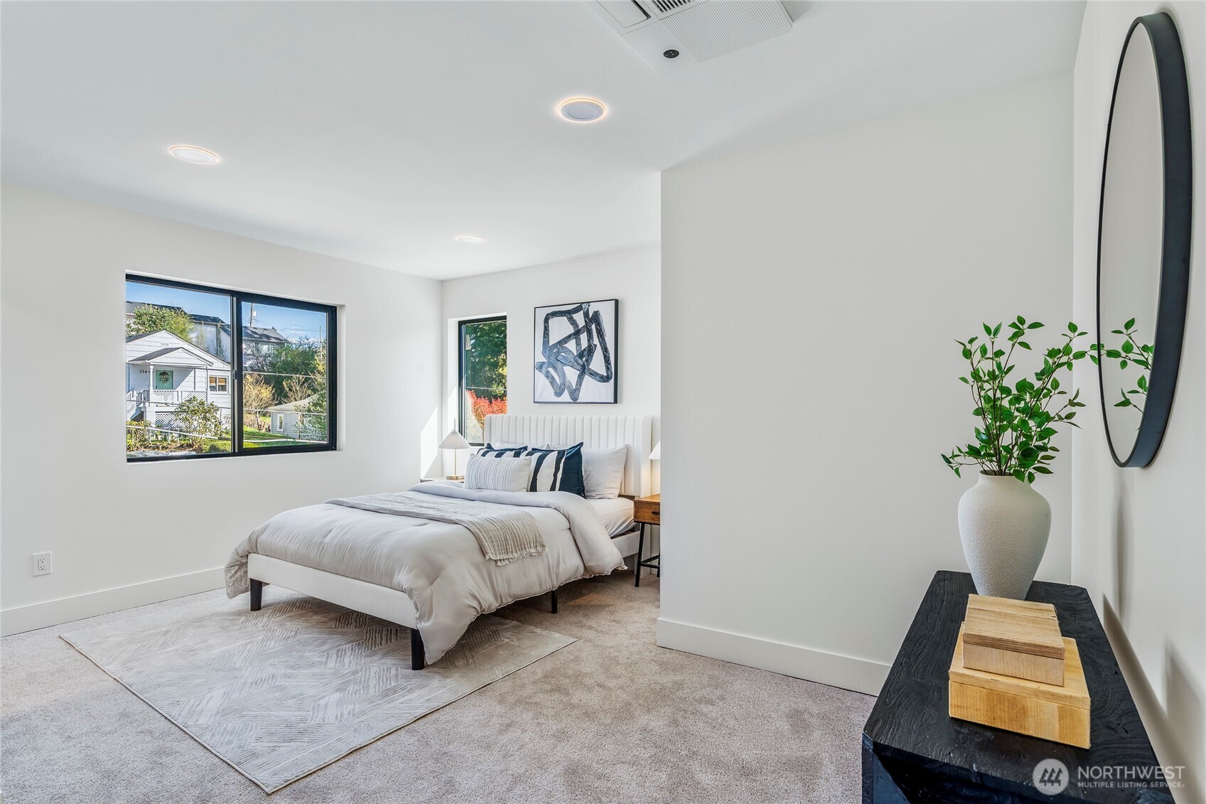 11279 59th Avenue S, Seattle, WA 98178