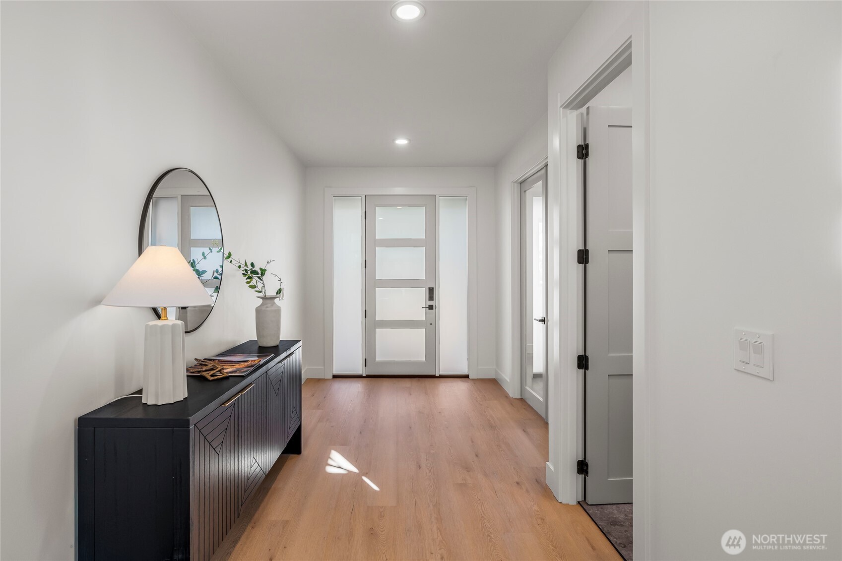 11279 59th Avenue S, Seattle, WA 98178