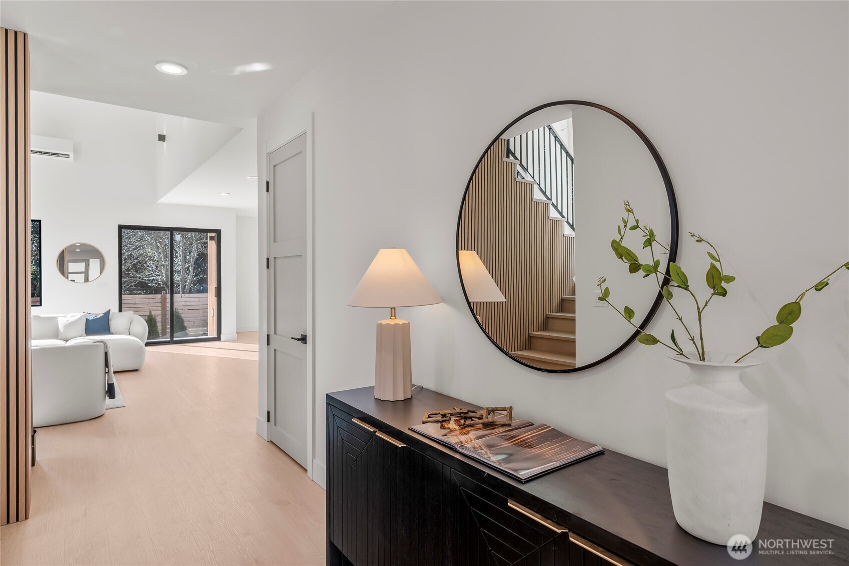 11279 59th Avenue S, Seattle, WA 98178