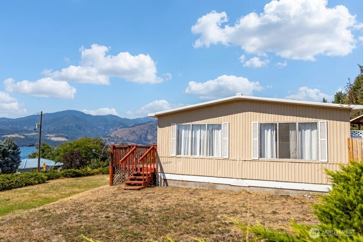 410 Totem Pole Road , Manson, WA 98831