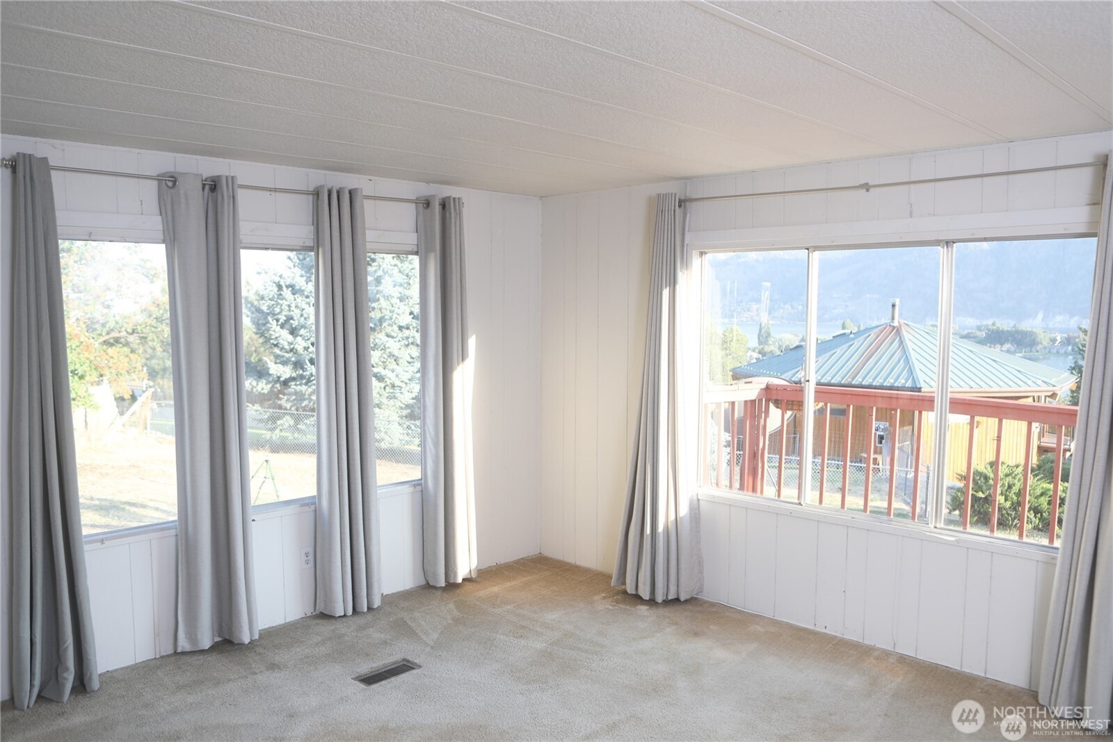 410 Totem Pole Road , Manson, WA 98831