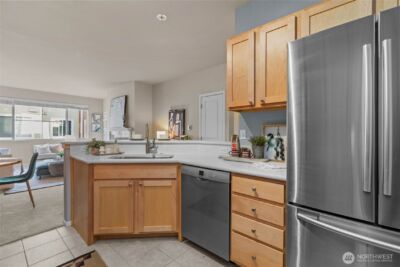 560 225th Lane NE #B202, Sammamish, WA 98074 - Photo 13