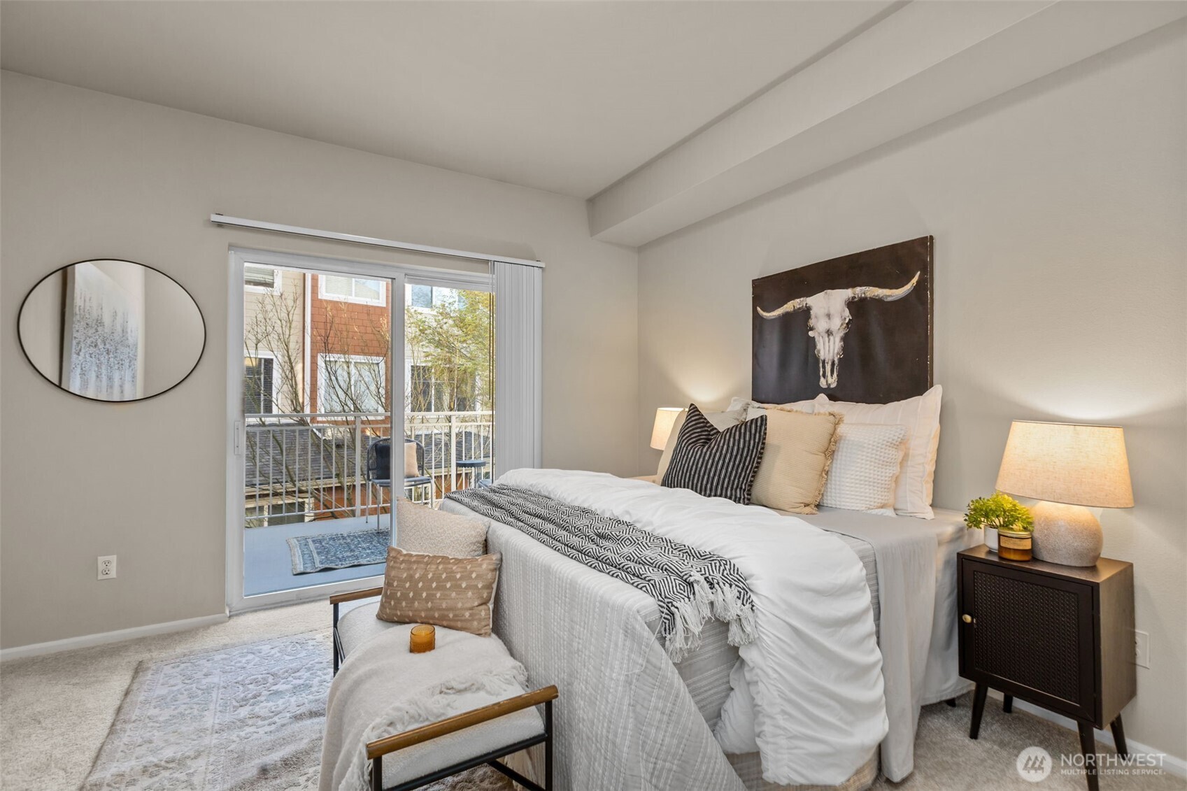 560 225th Lane NE #B202, Sammamish, WA 98074