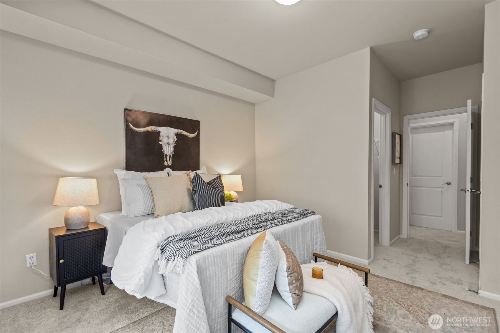 560 225th Lane NE #B202, Sammamish, WA 98074