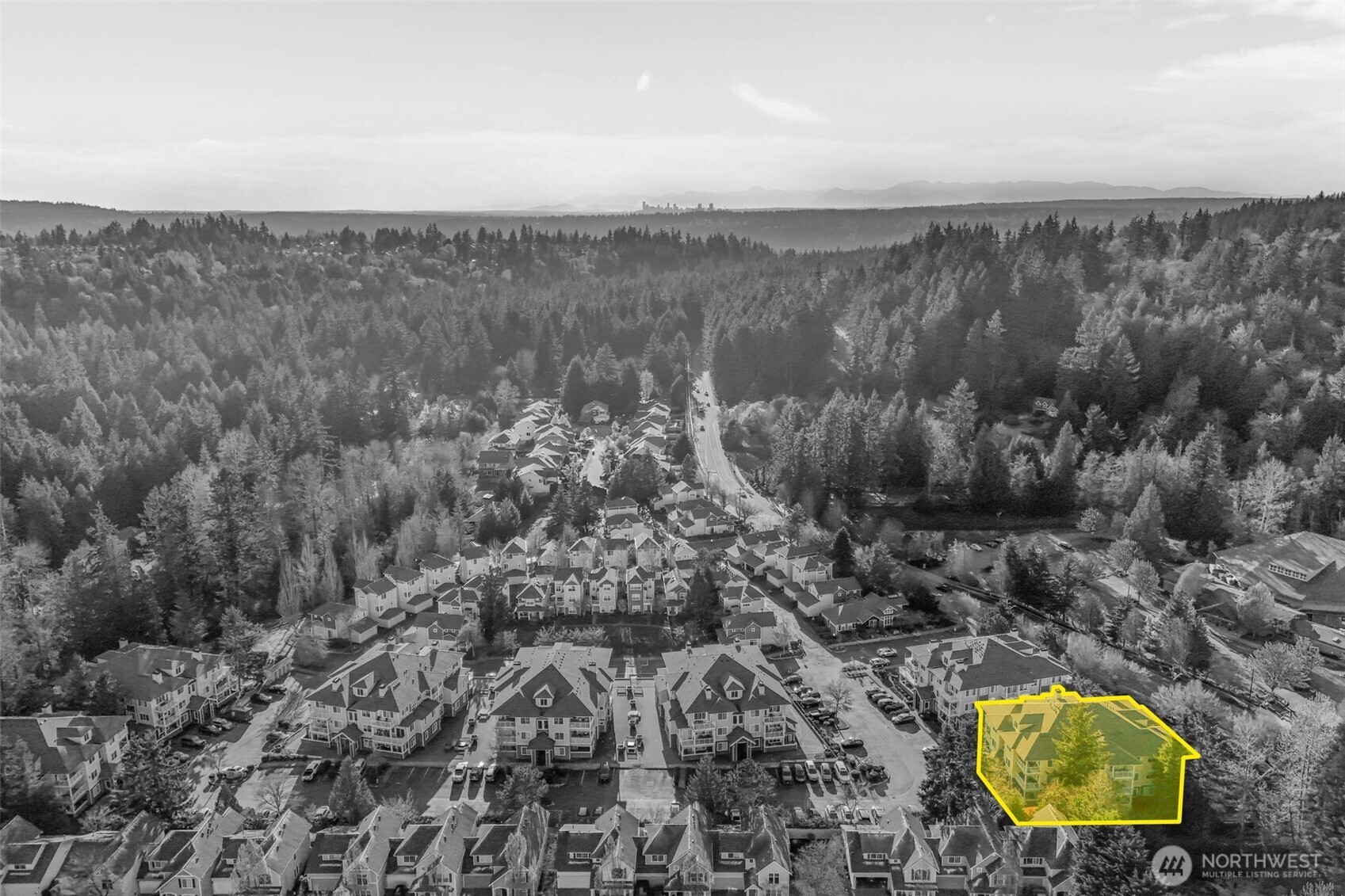 560 225th Lane NE #B202, Sammamish, WA 98074