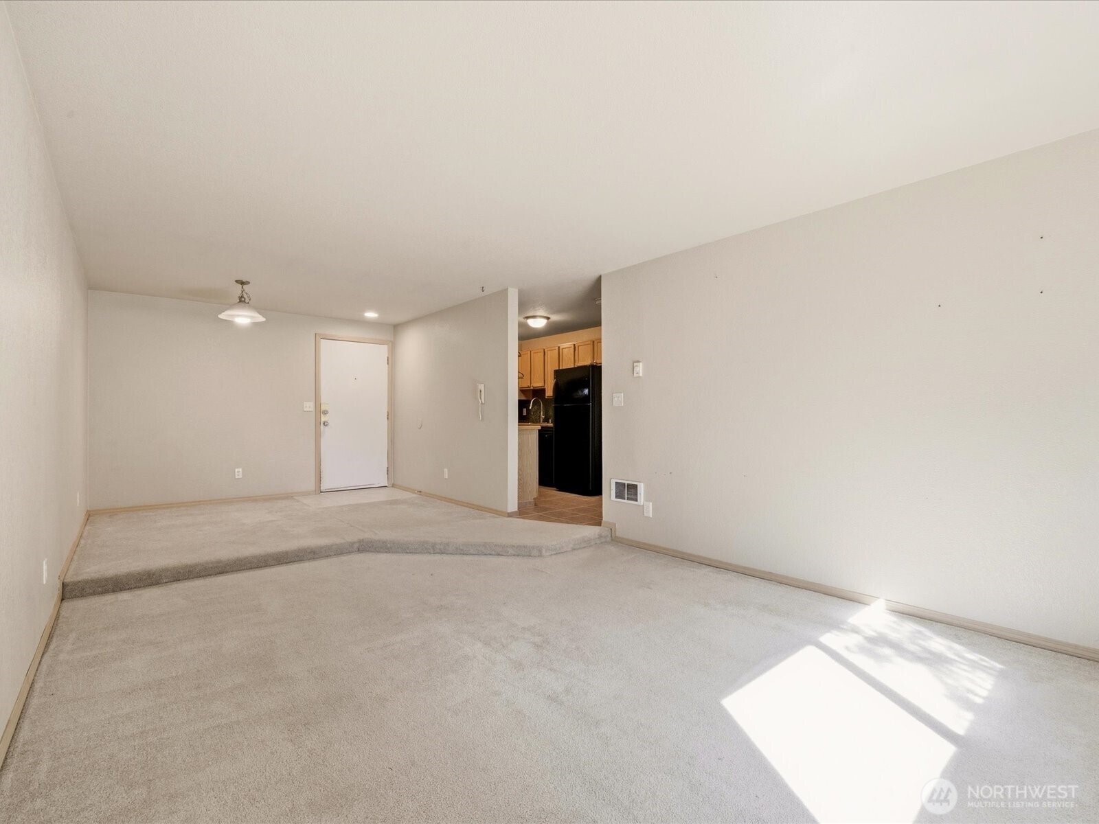 14344 N Stone Avenue #32, Seattle, WA 98133