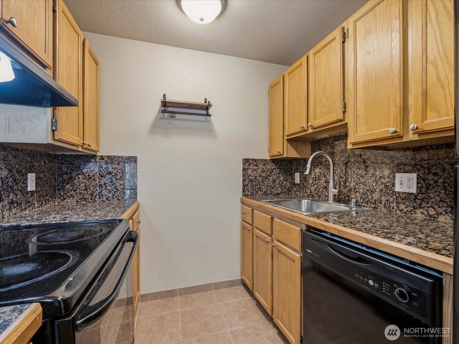 14344 N Stone Avenue #32, Seattle, WA 98133