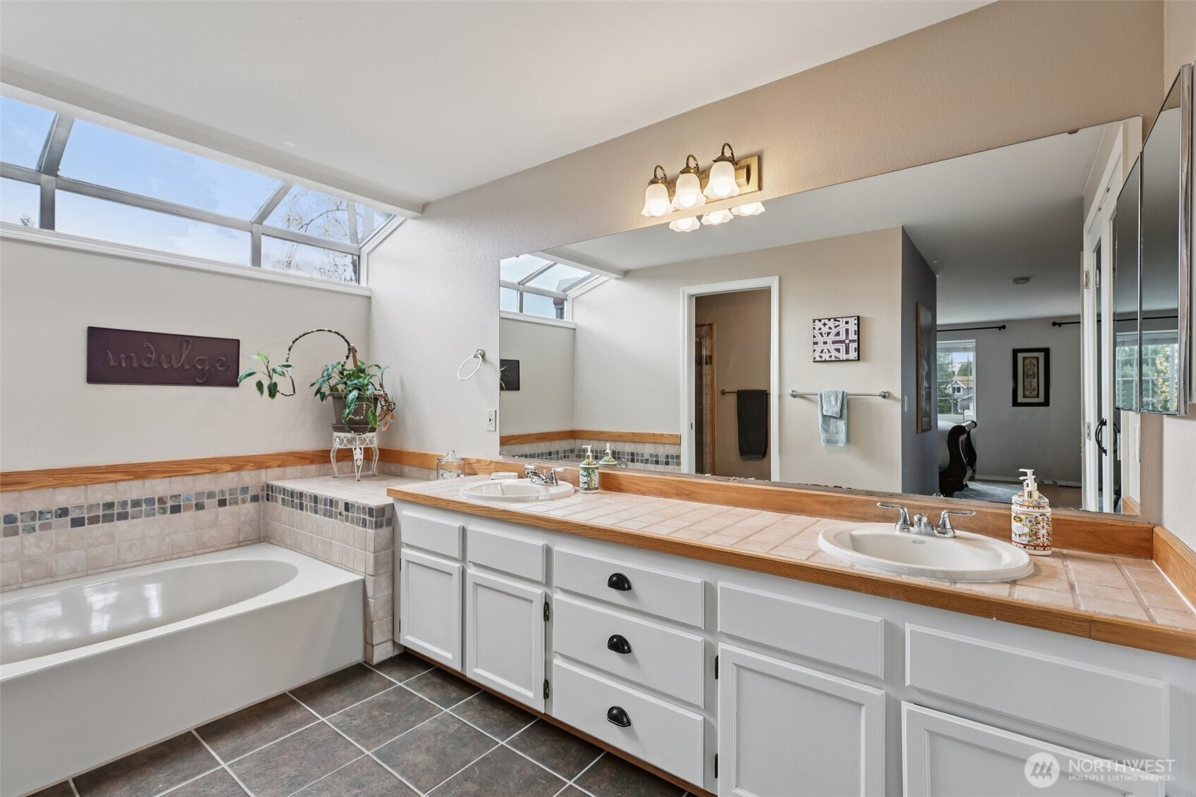11019 SE 222nd Street , Kent, WA 98031