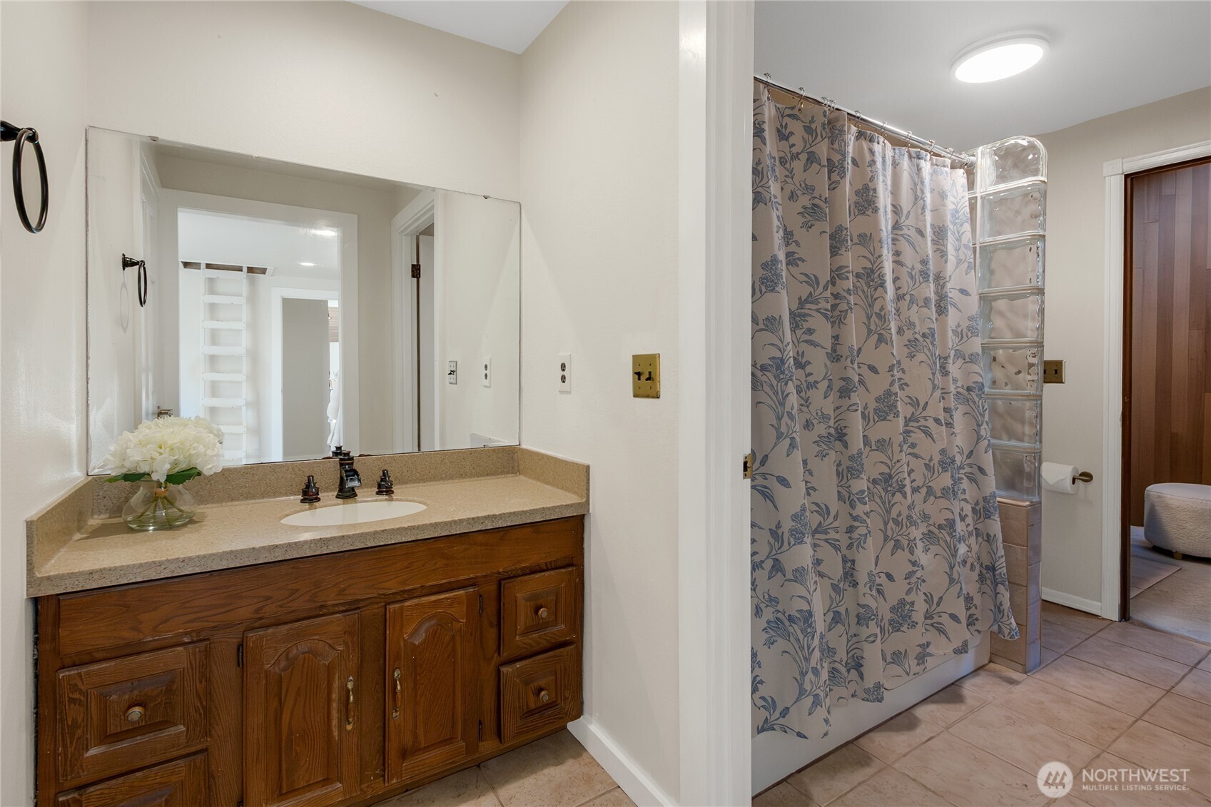 11403 136th Ave E , Puyallup, WA 98374