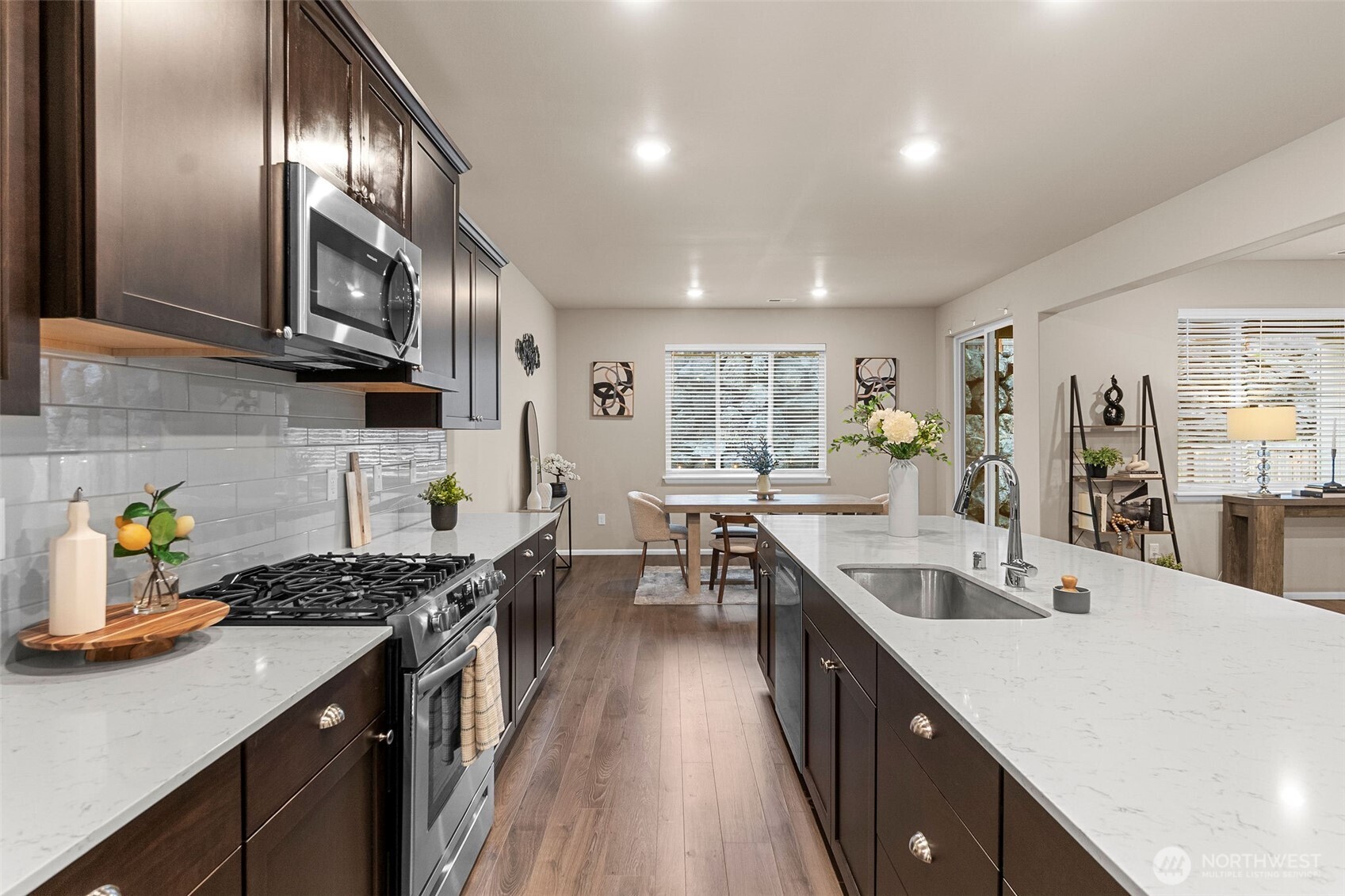 3853 80th Avenue NE, Marysville, WA 98270-7098