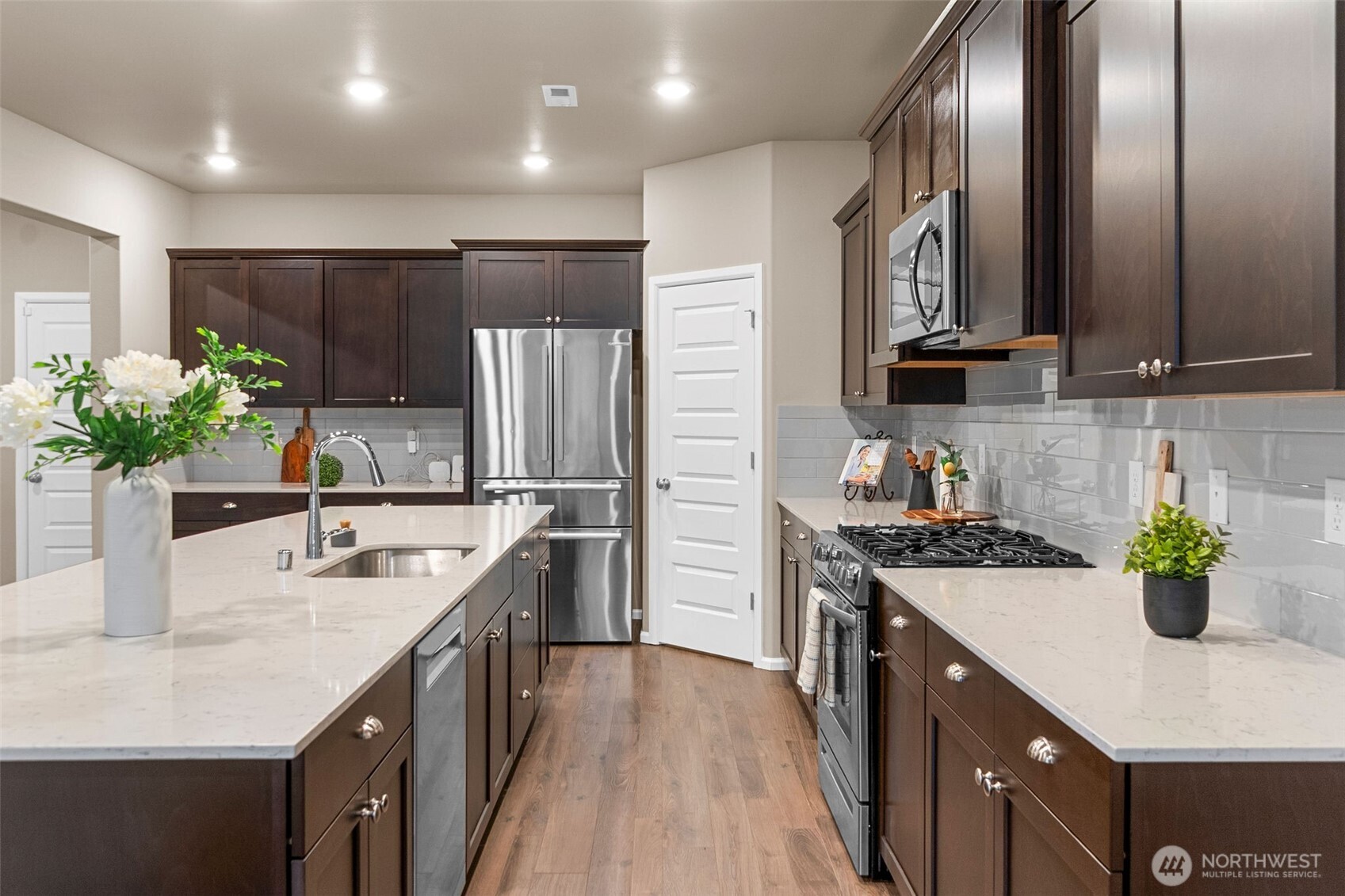 3853 80th Avenue NE, Marysville, WA 98270-7098