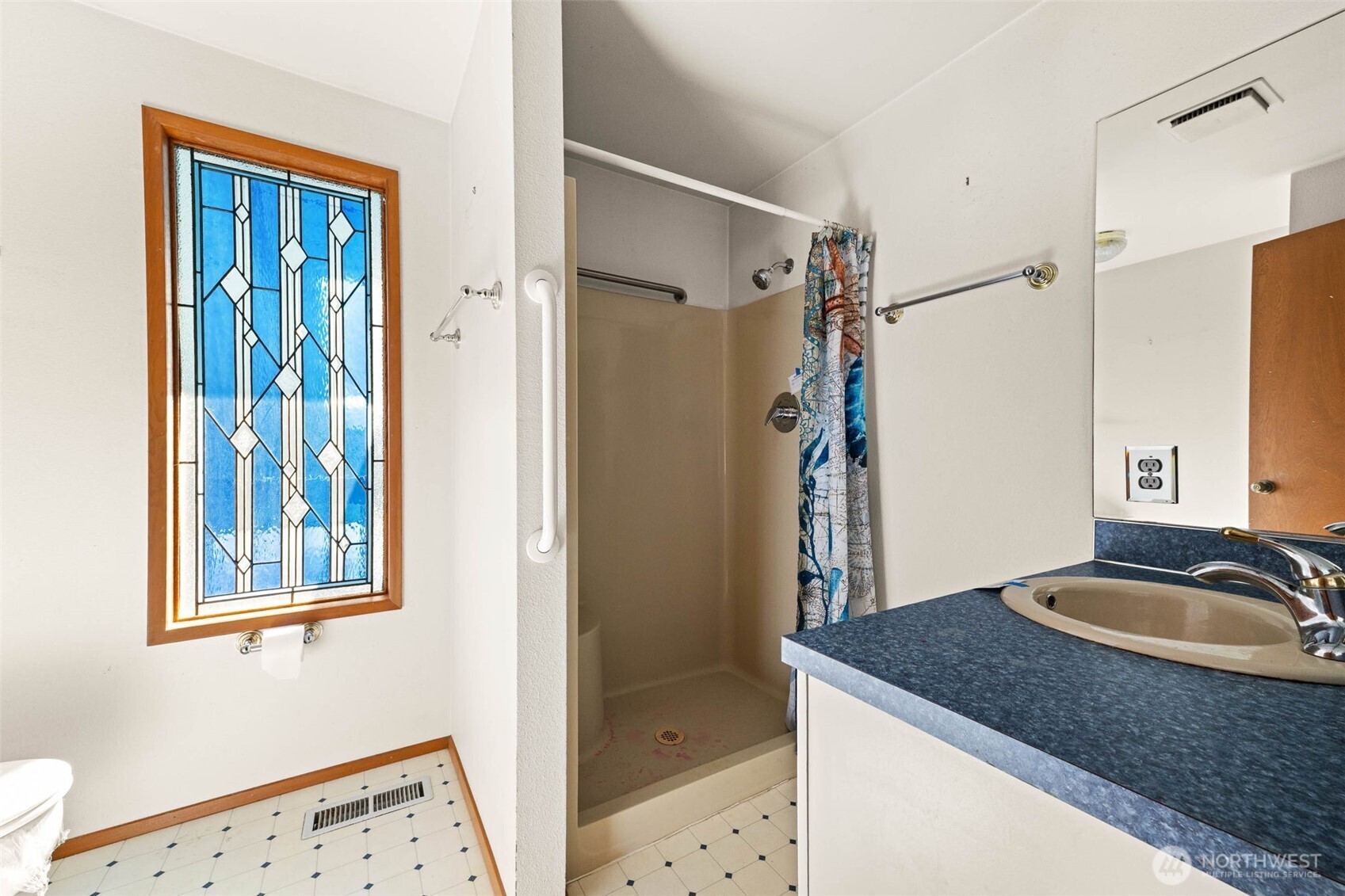 846 Bay View Court SE, Ocean Shores, WA 98569