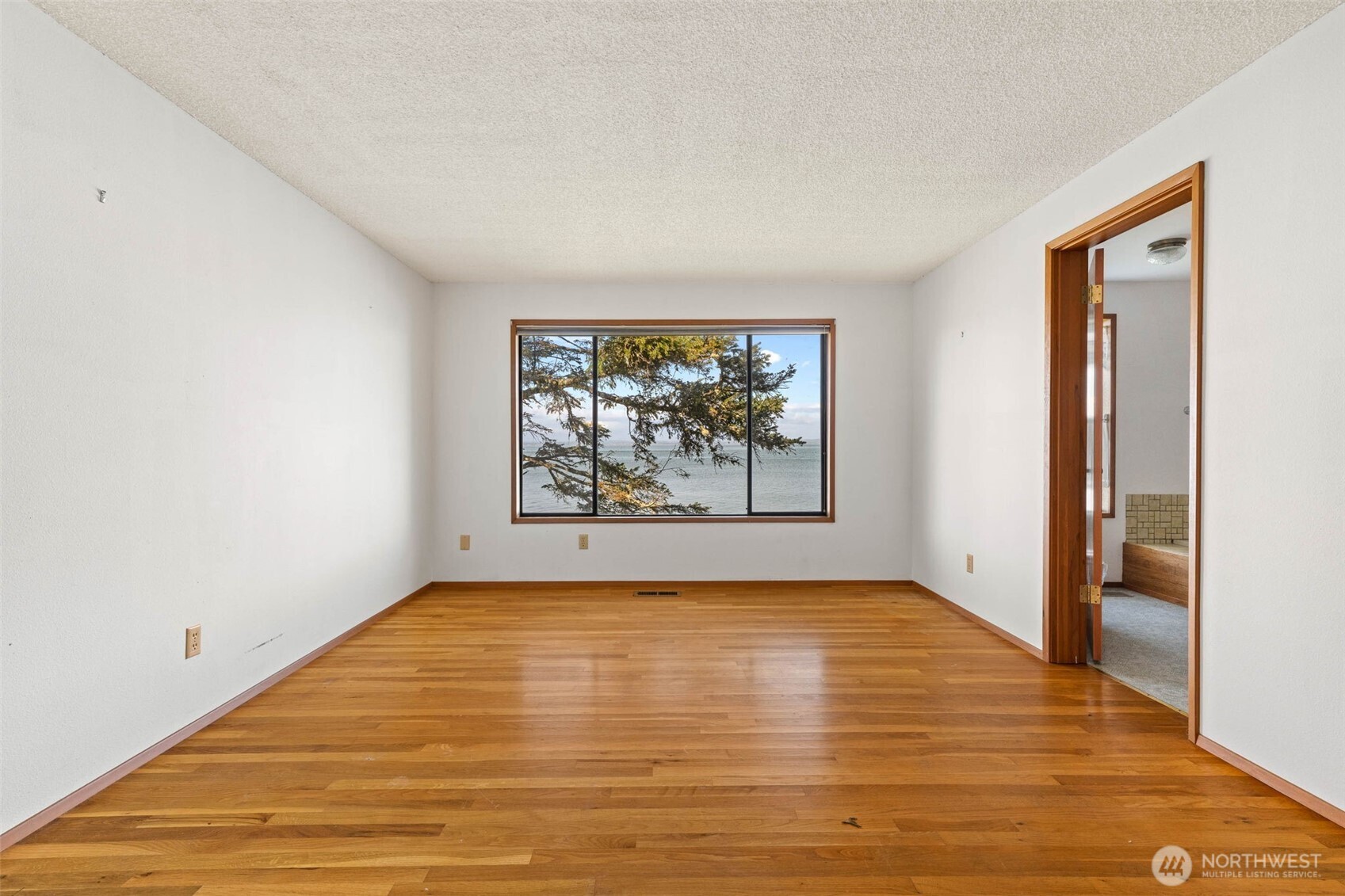 846 Bay View Court SE, Ocean Shores, WA 98569