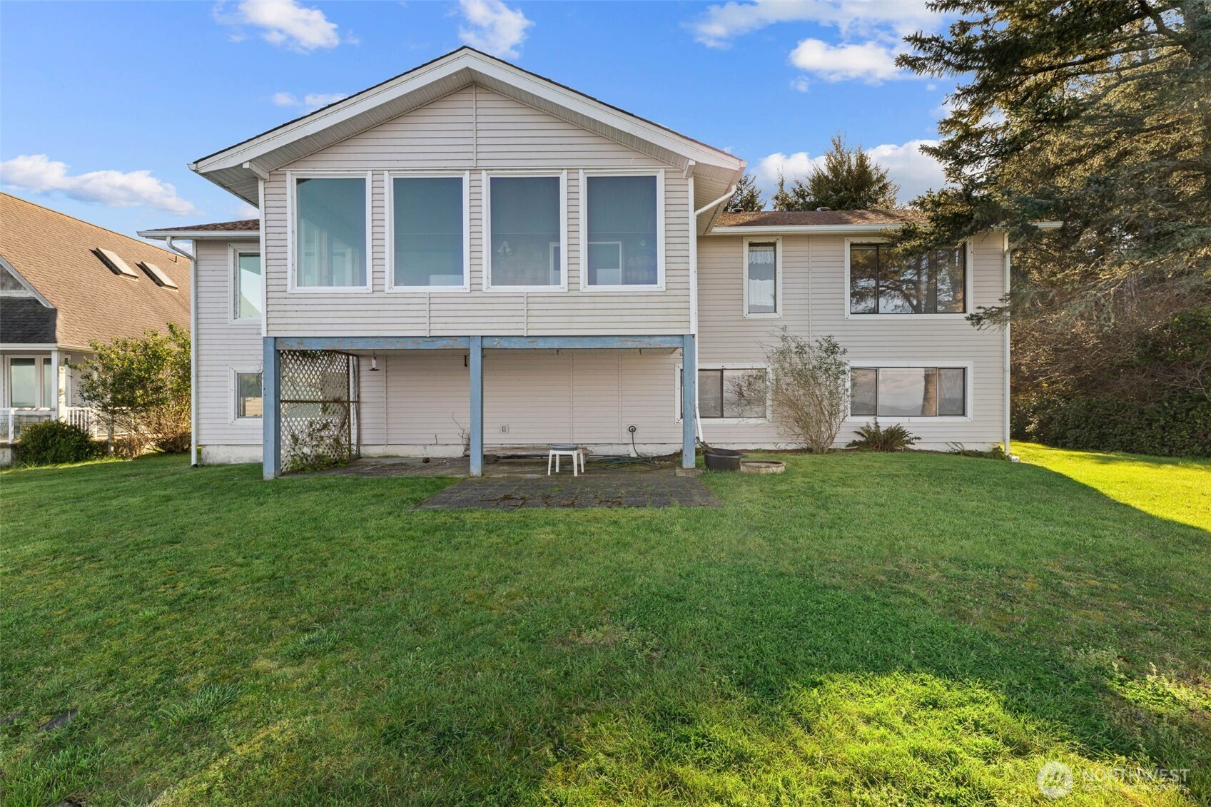 846 Bay View Court SE, Ocean Shores, WA 98569