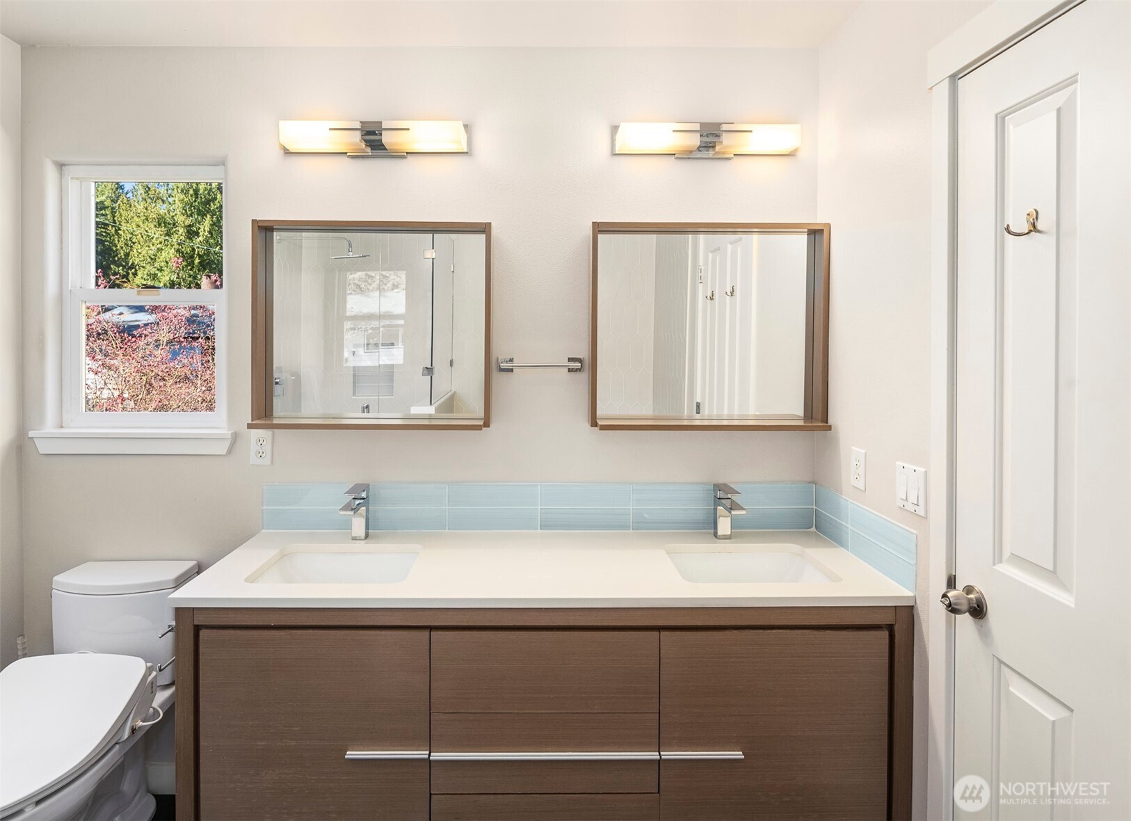 406 N 178th Lane , Shoreline, WA 98133