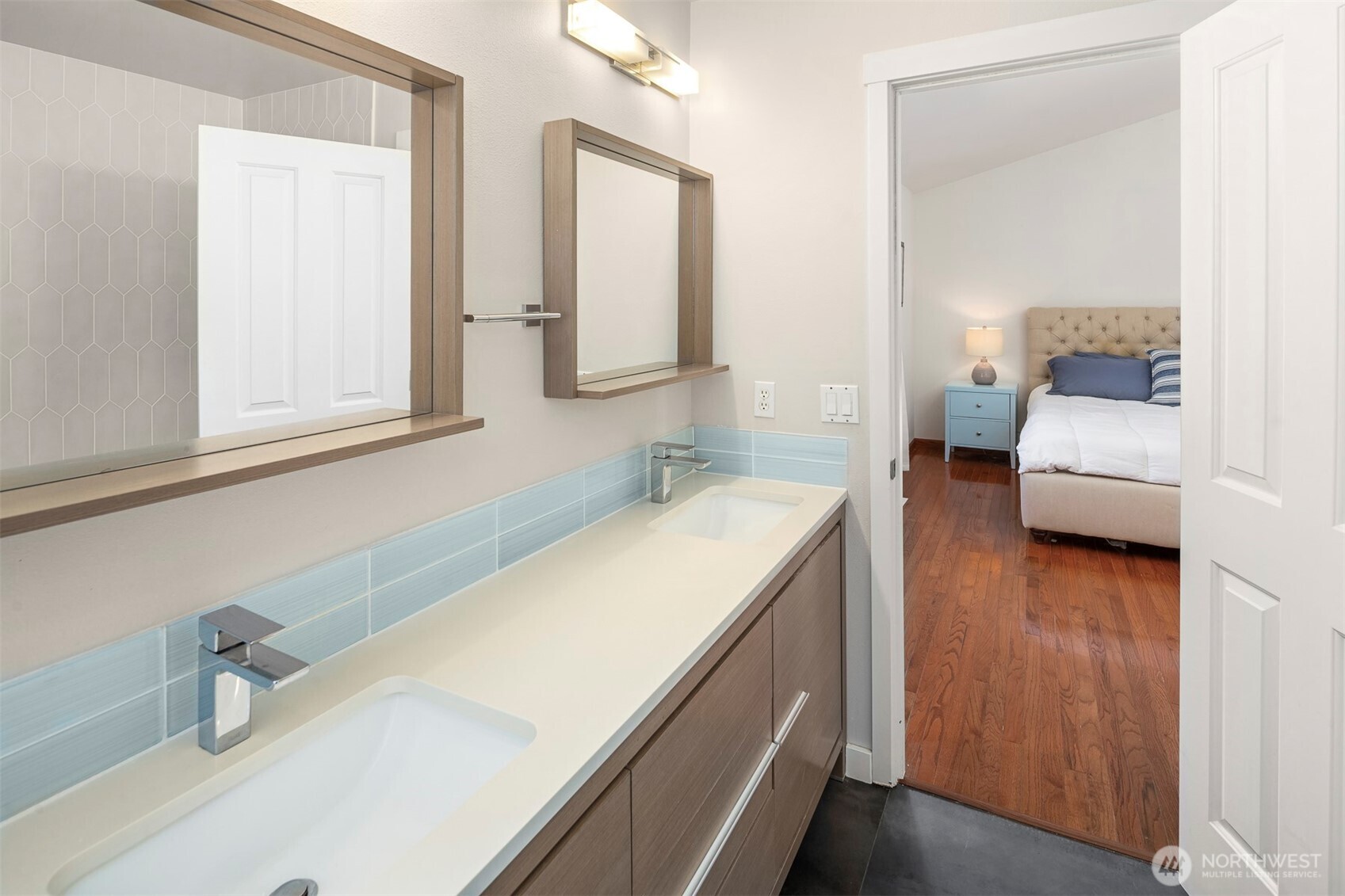 406 N 178th Lane , Shoreline, WA 98133