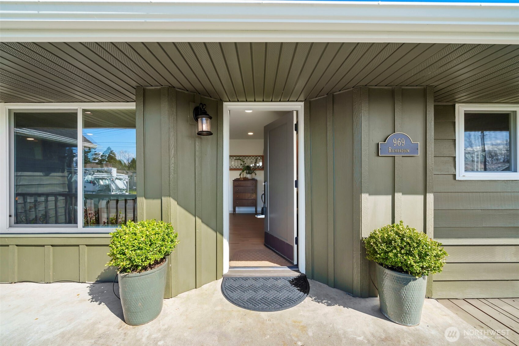 969 B Street , Washougal, WA 98671